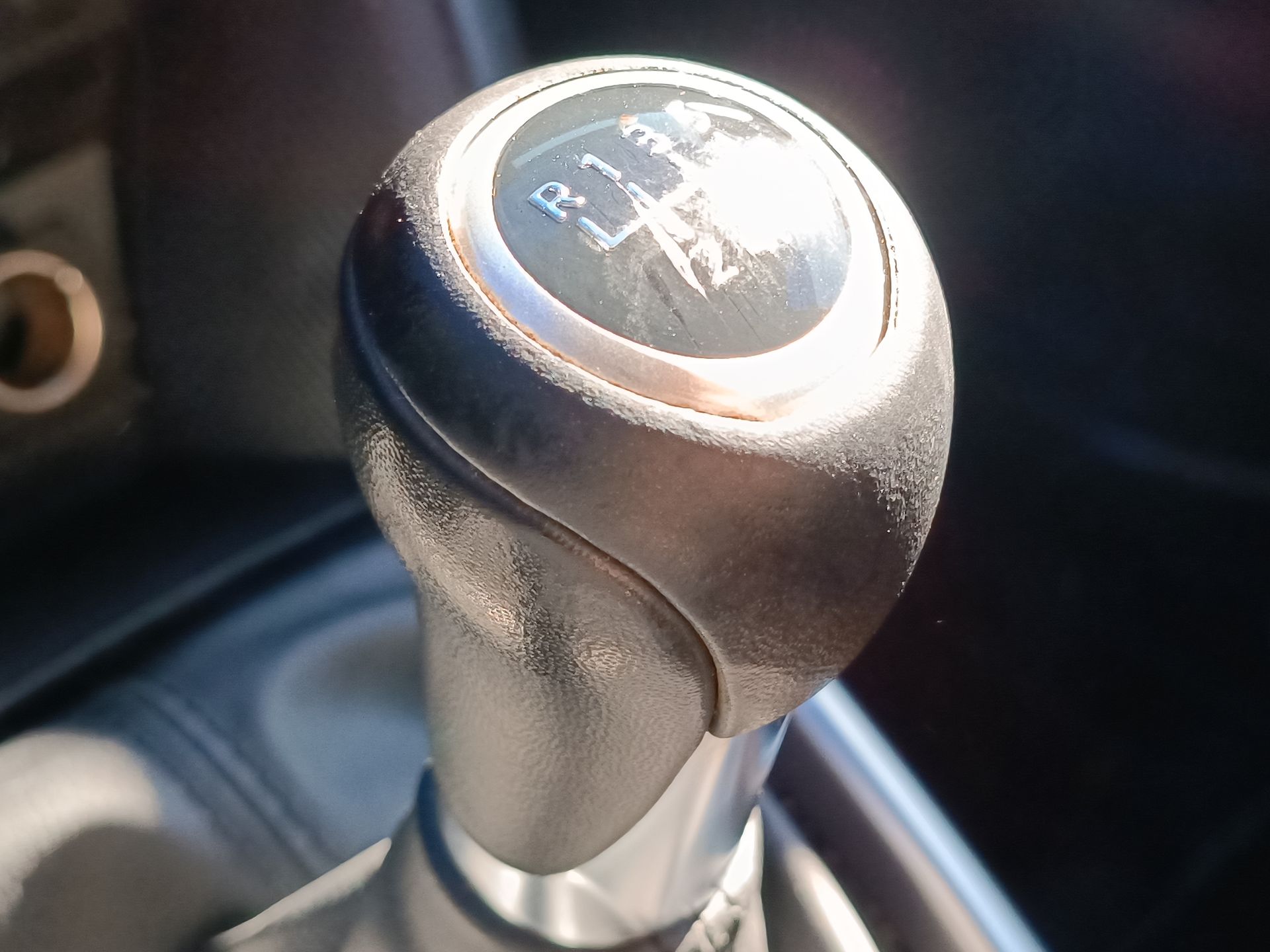 MAZDA - 26