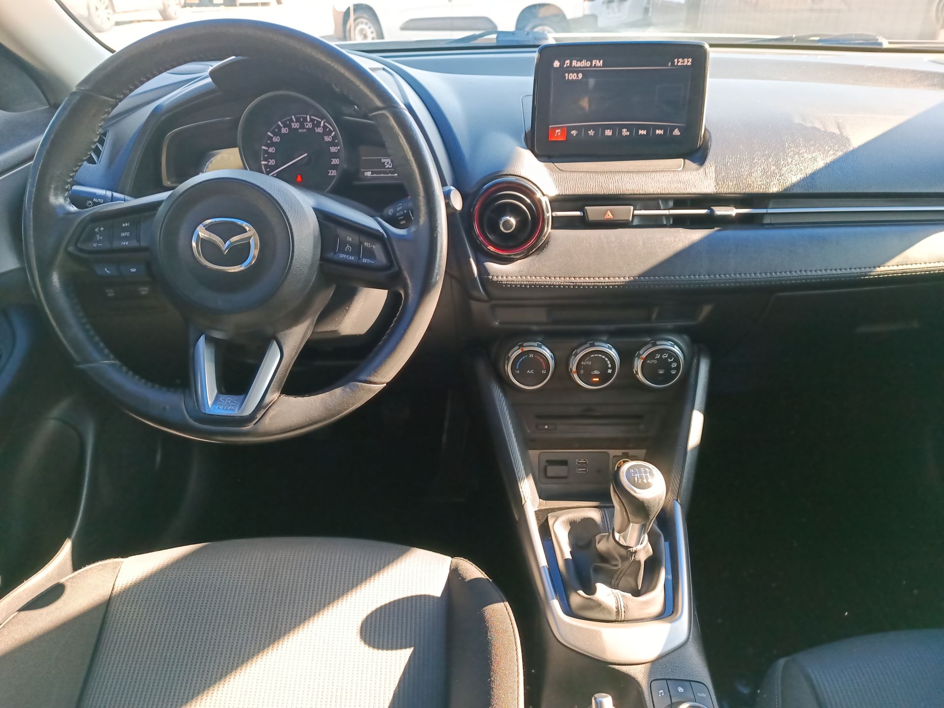 MAZDA - 27