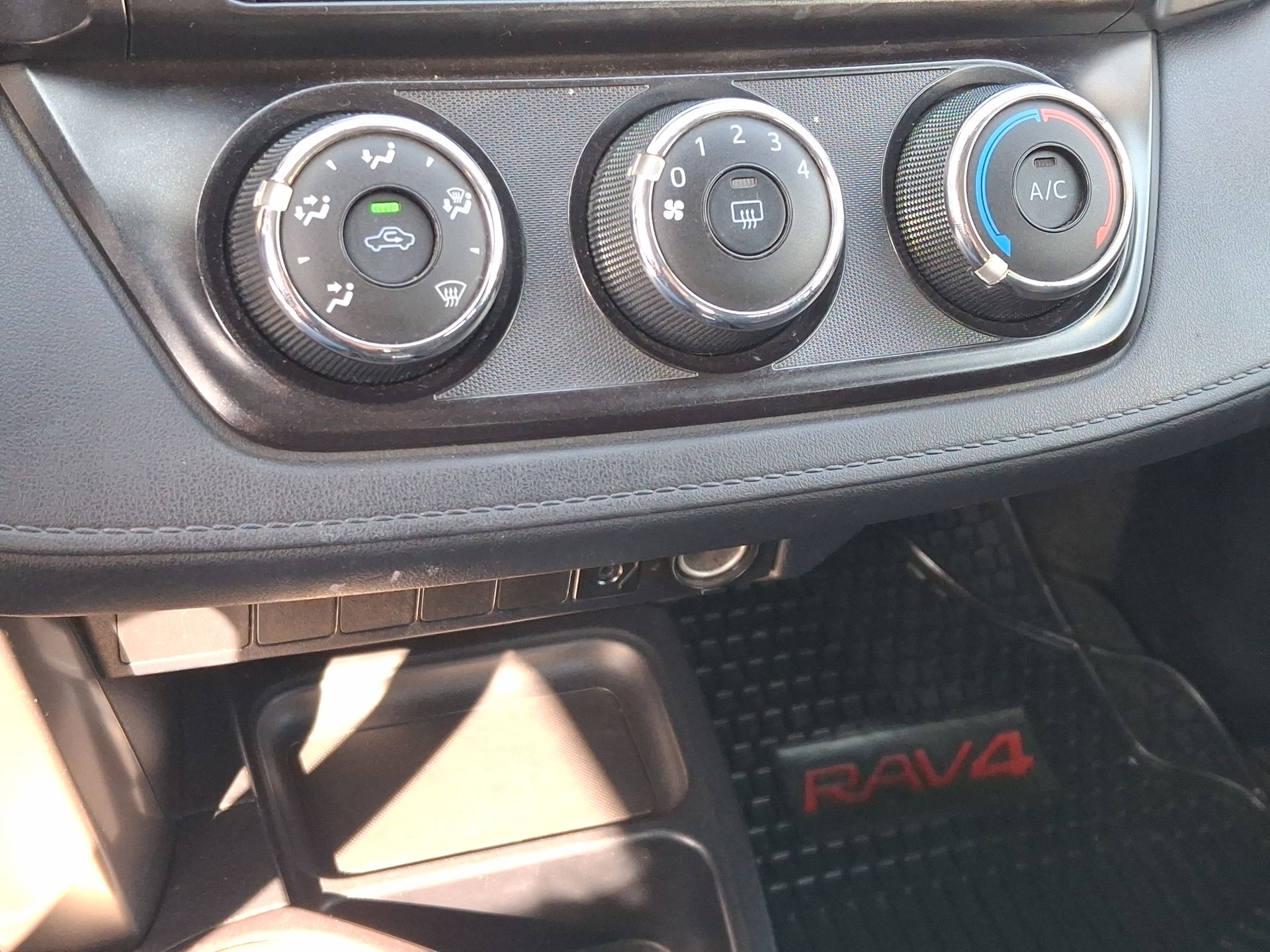 TOYOTA - 25