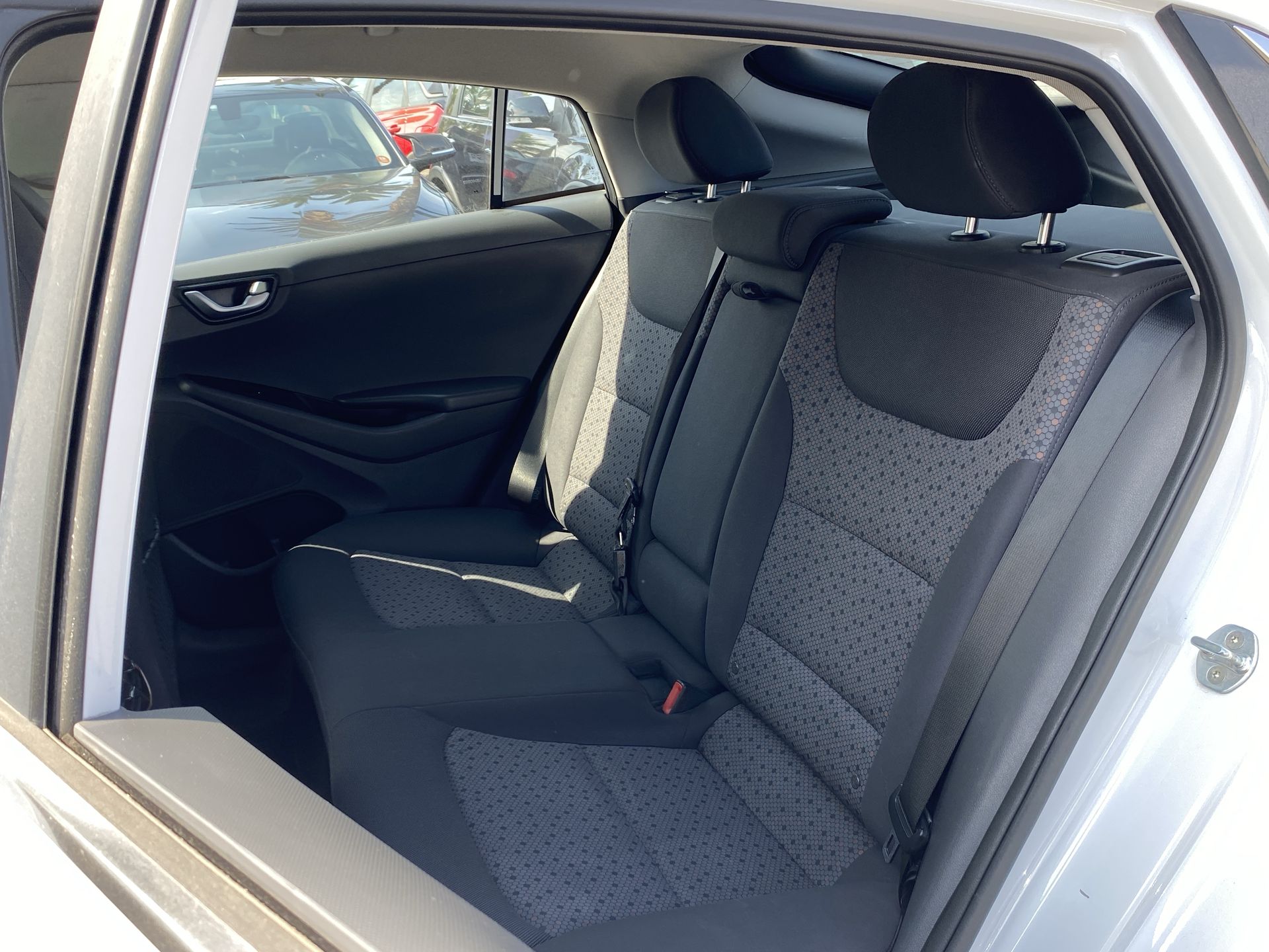 HYUNDAI - 28
