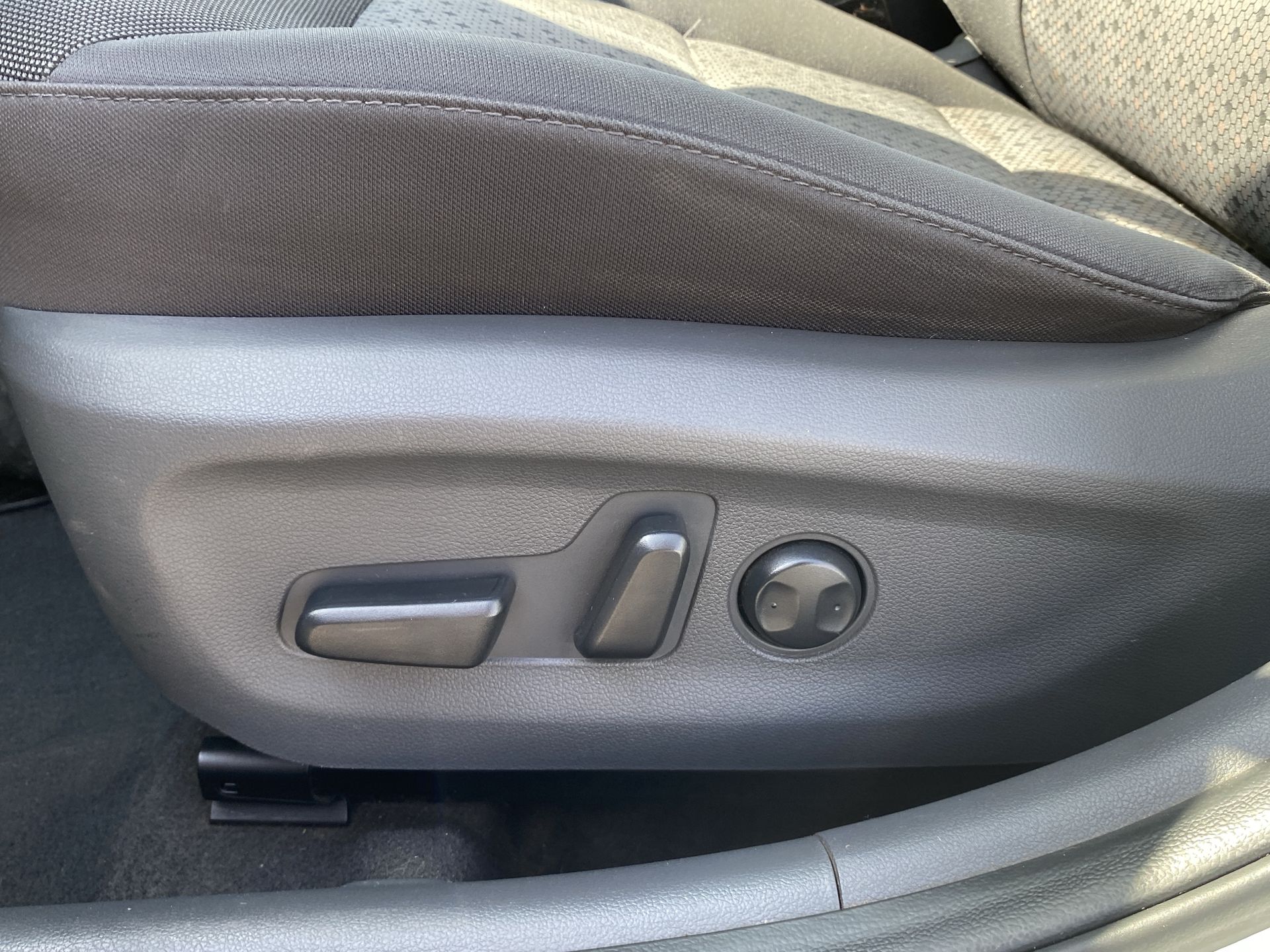 HYUNDAI - 19