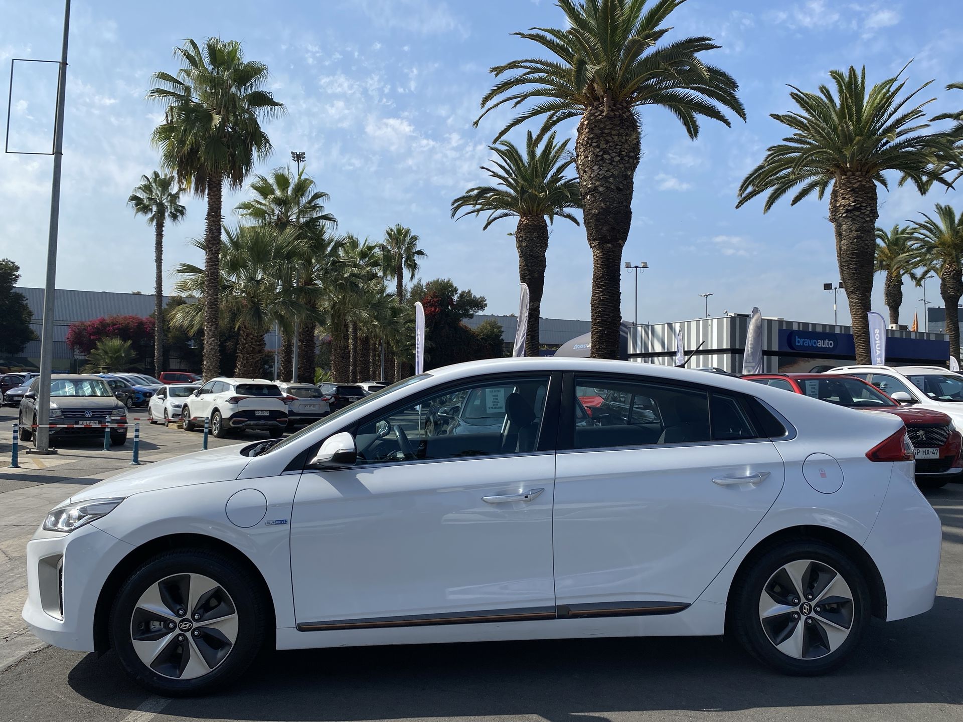 HYUNDAI - 4