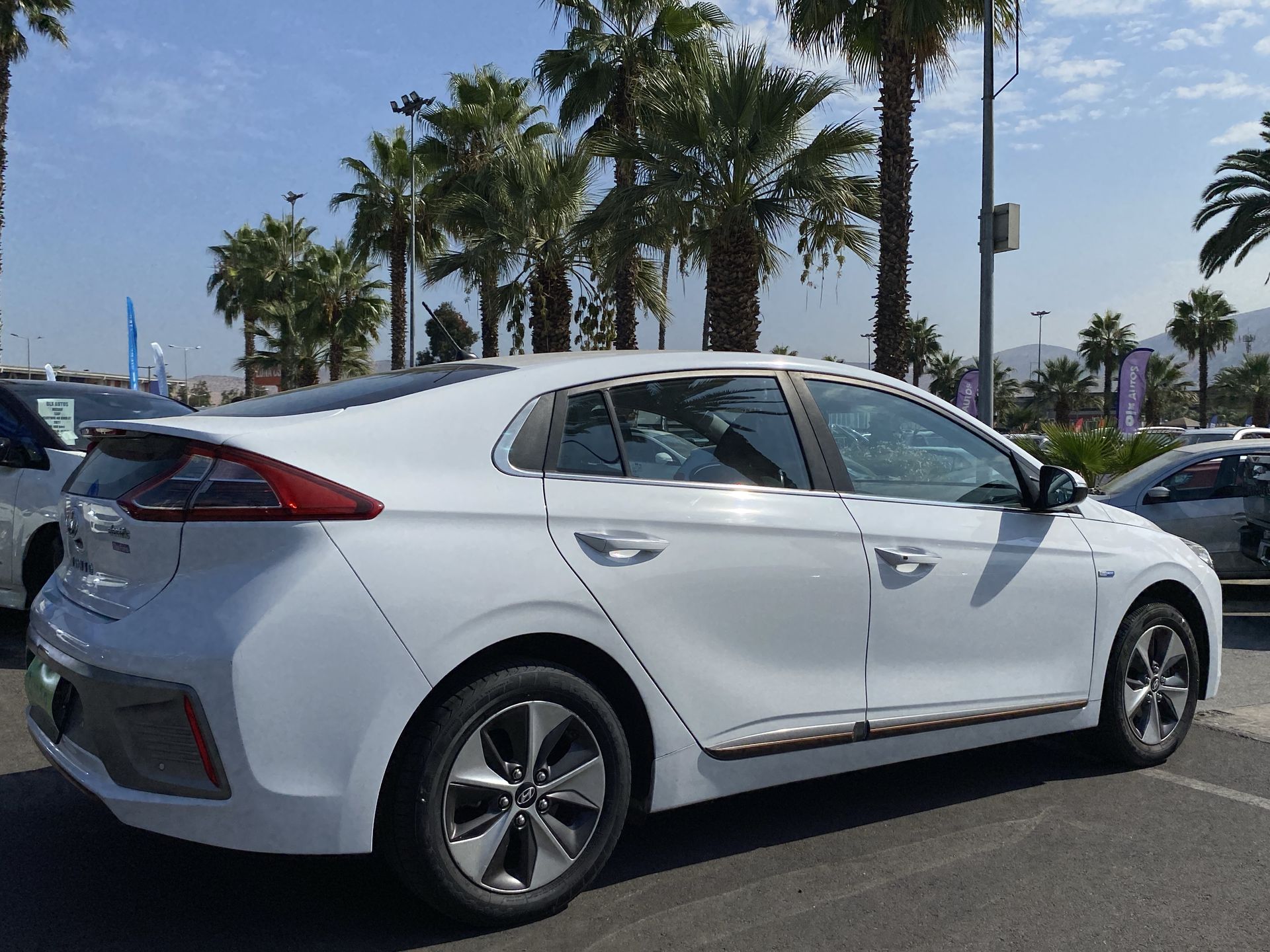 HYUNDAI - 7