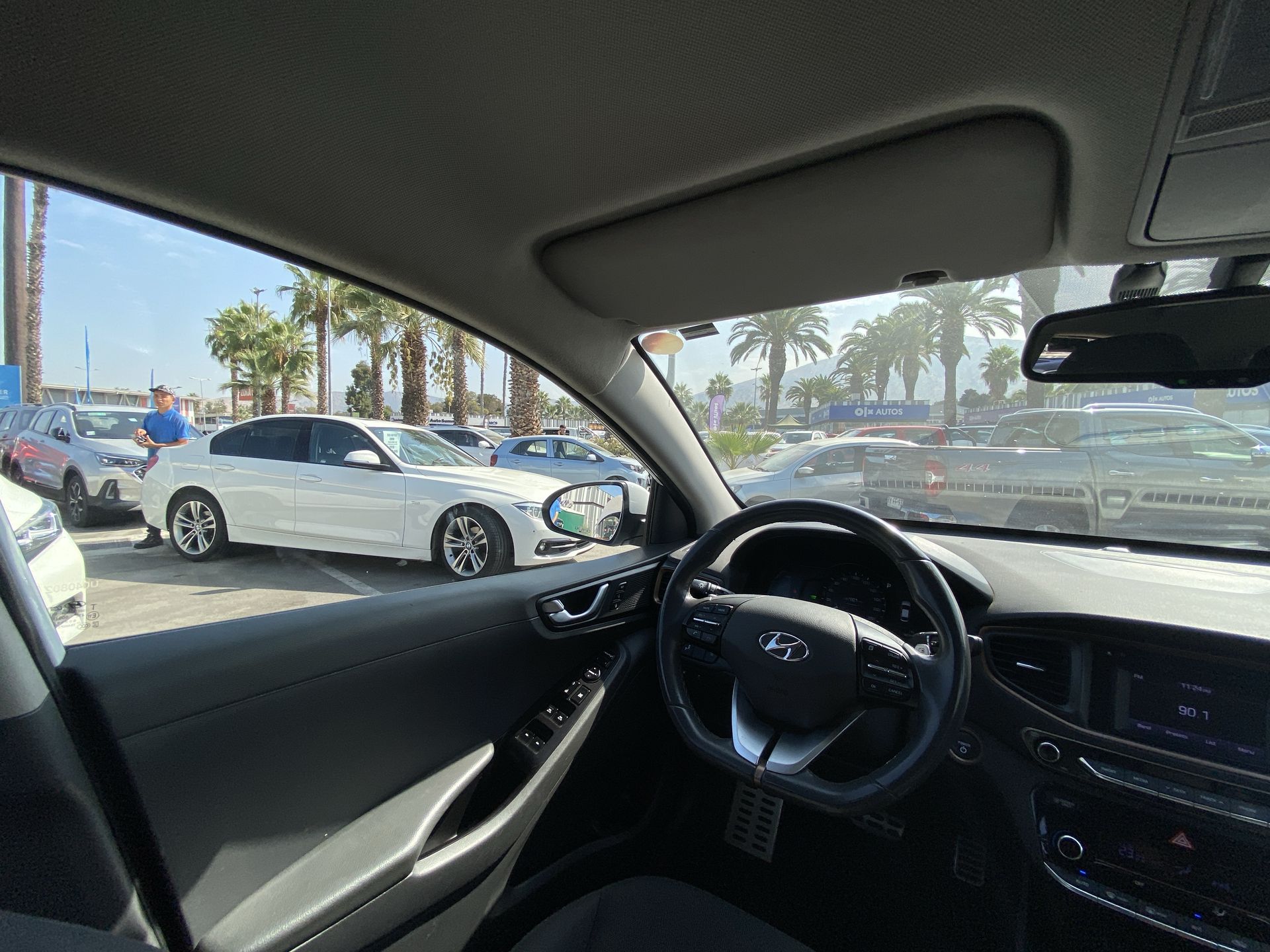HYUNDAI - 16