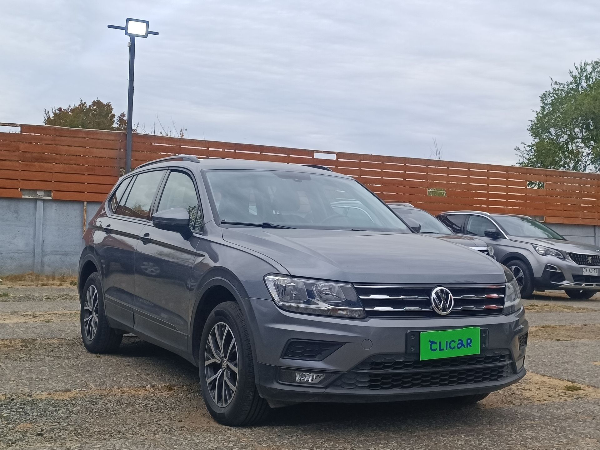 VOLKSWAGEN - 1