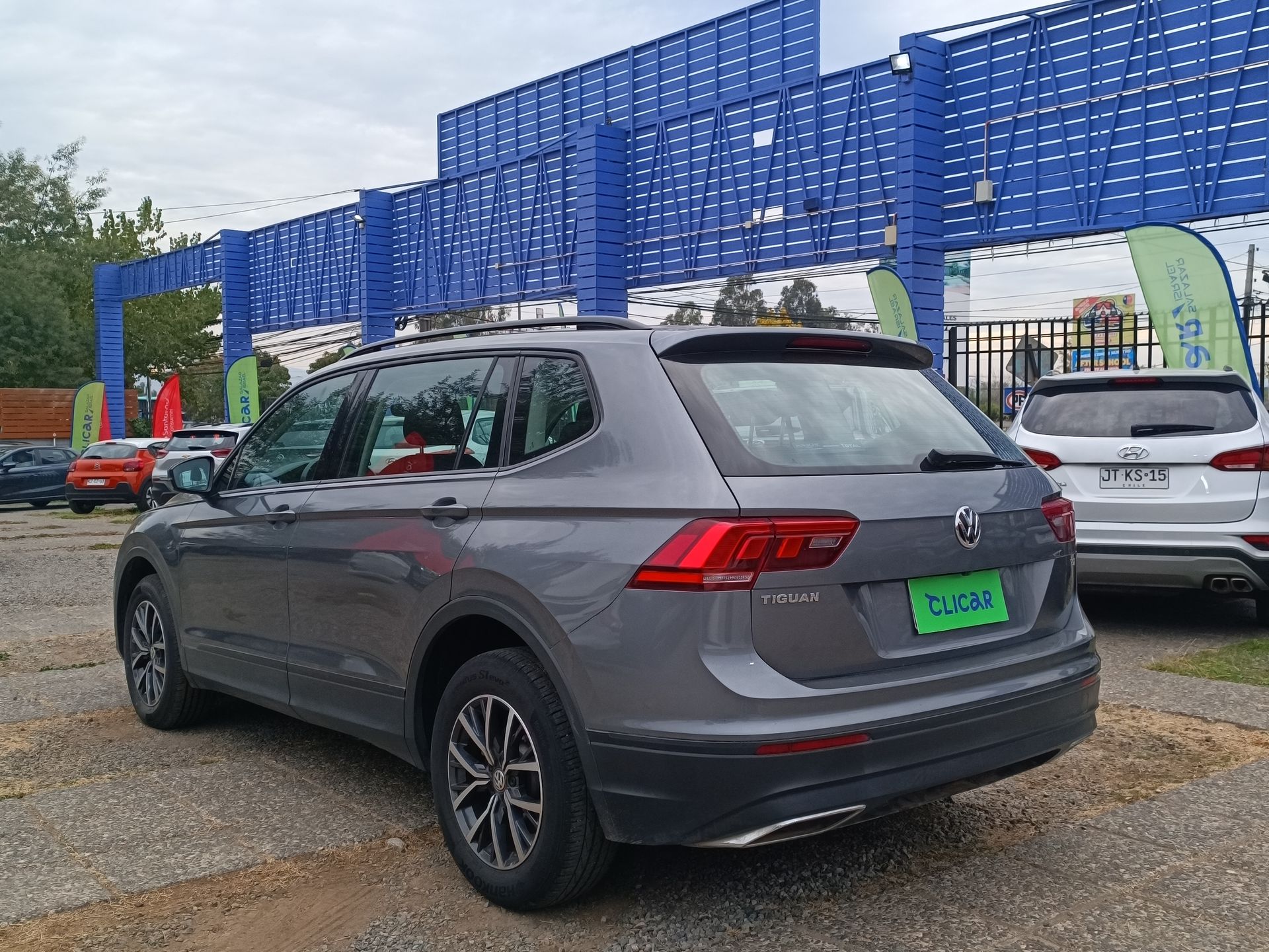 VOLKSWAGEN - 5