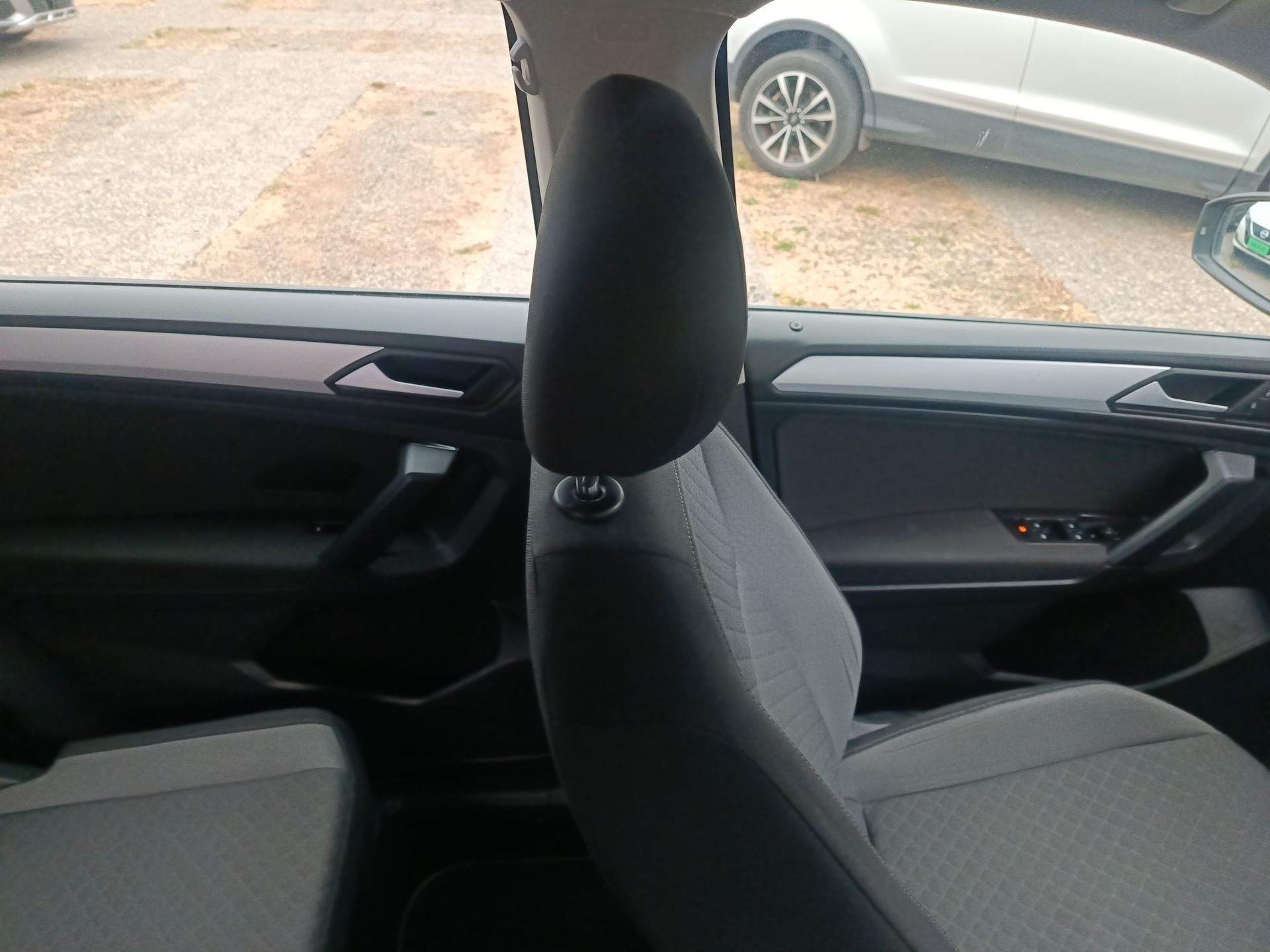 VOLKSWAGEN - 15