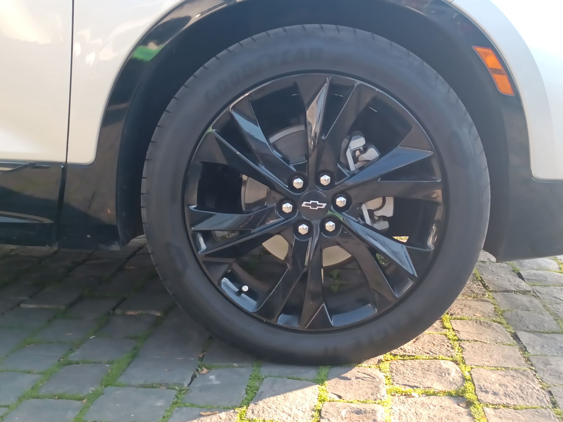 CHEVROLET - 17