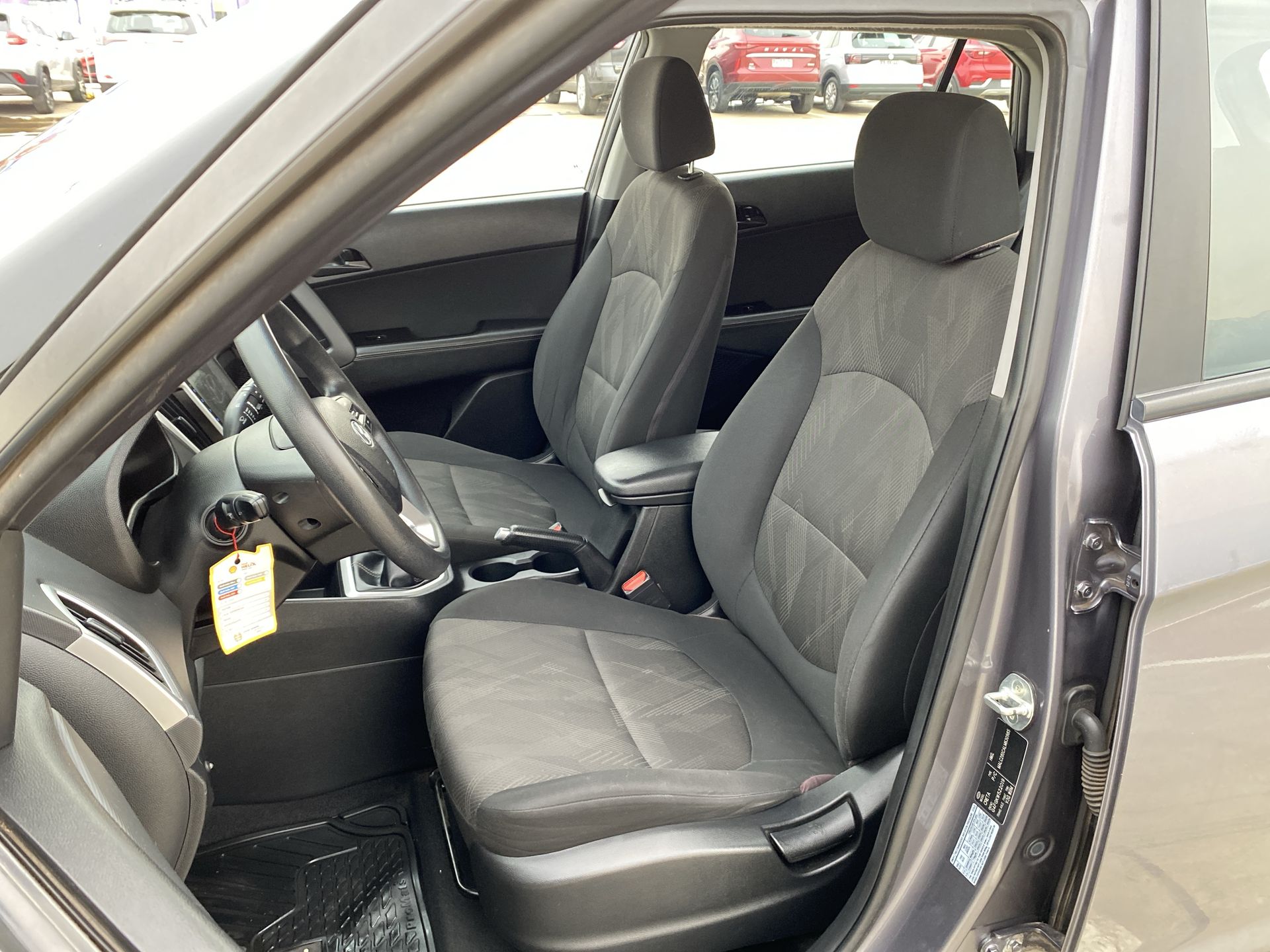HYUNDAI - 18