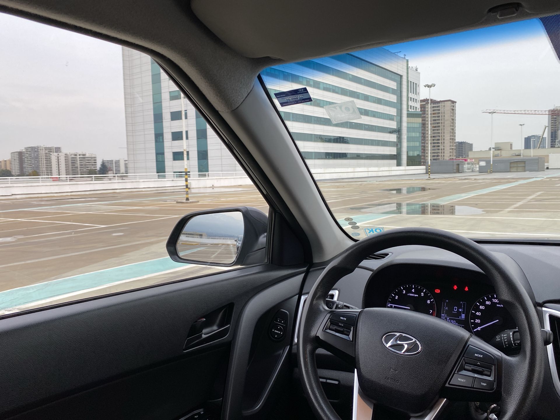 HYUNDAI - 16