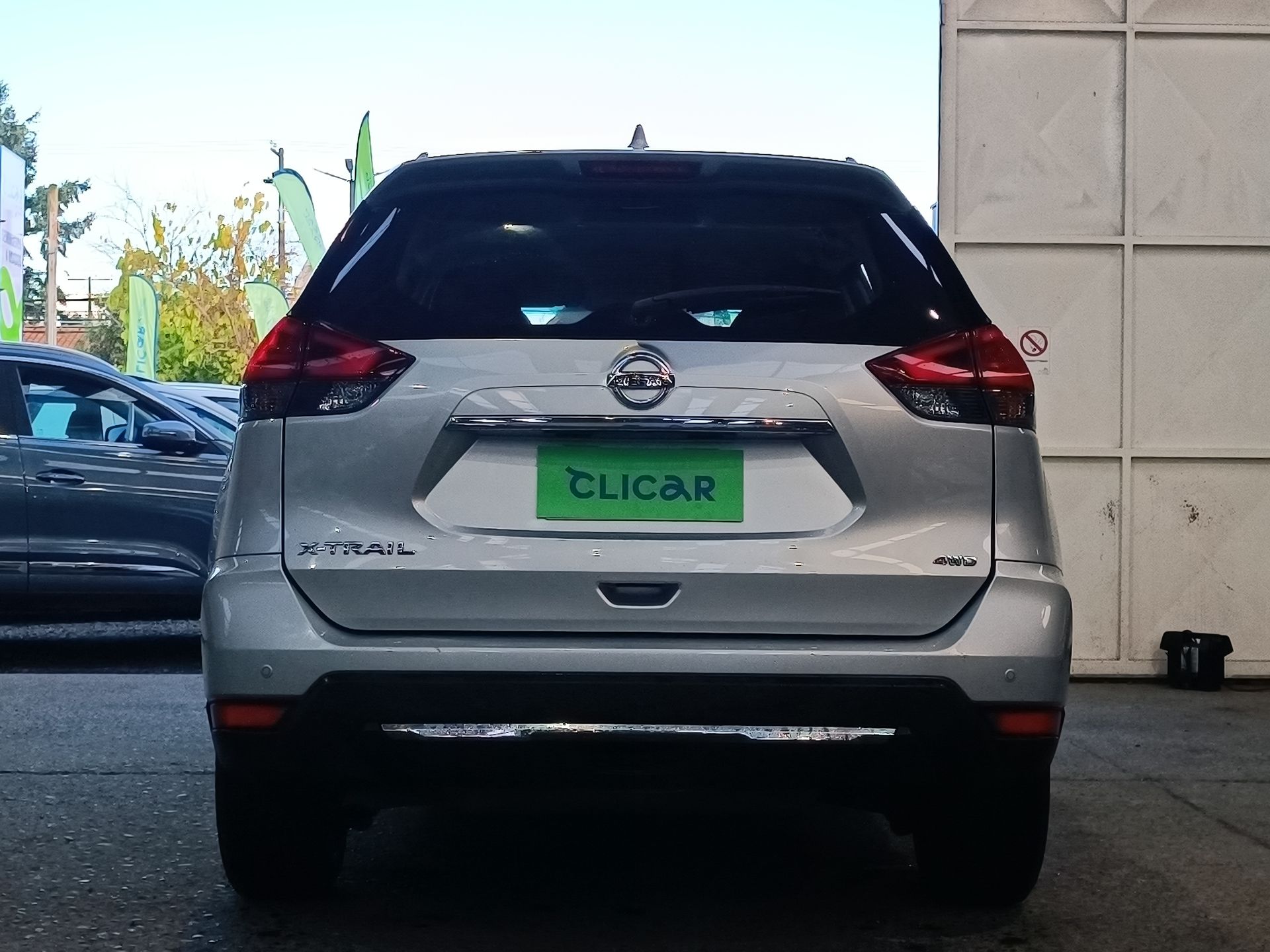 NISSAN - 6