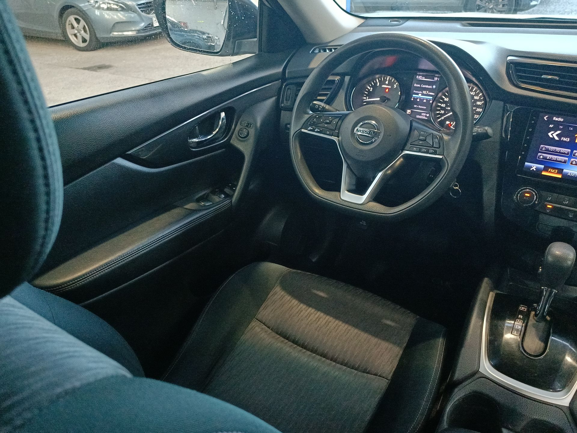NISSAN - 16