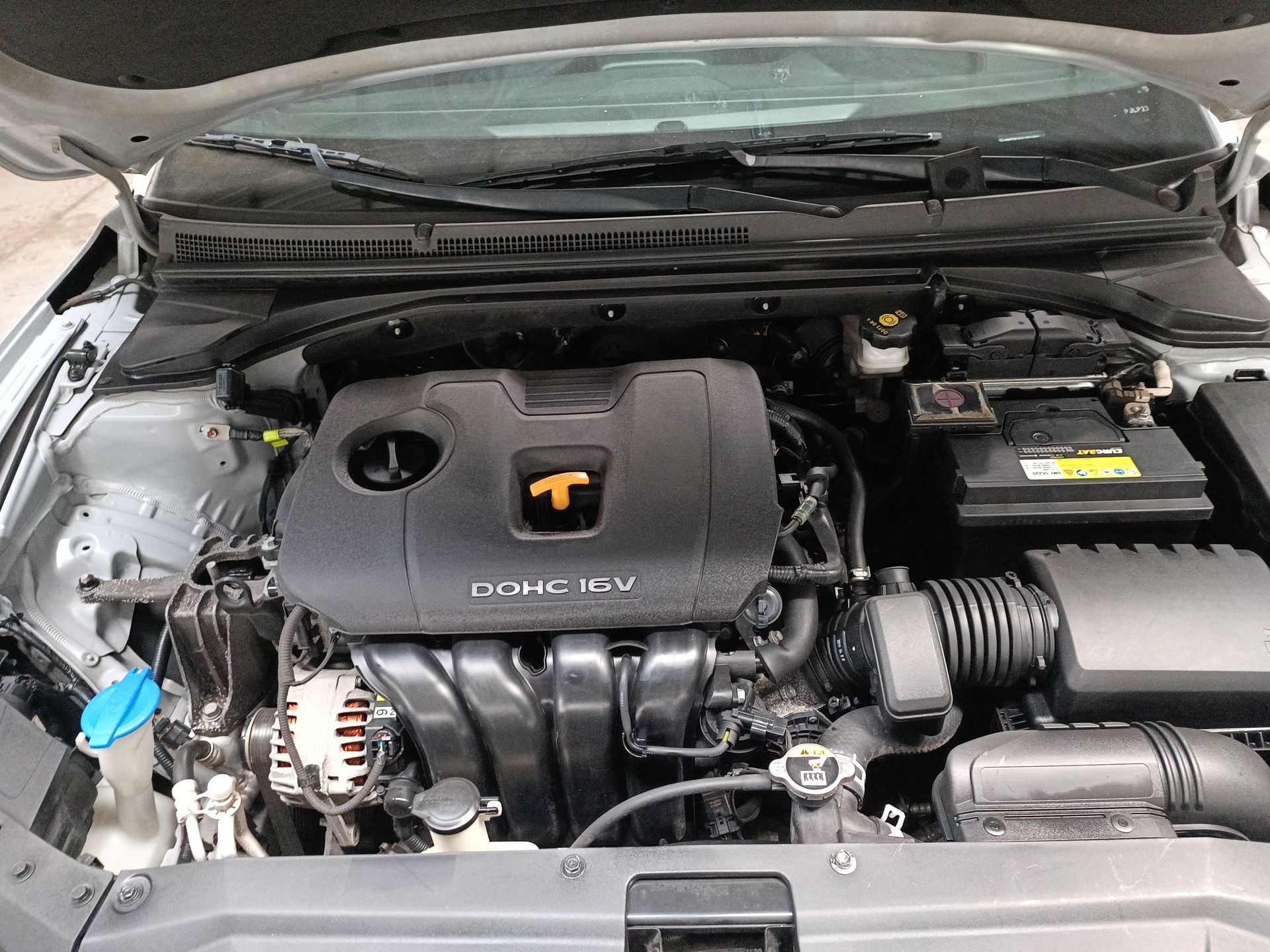 HYUNDAI - 30
