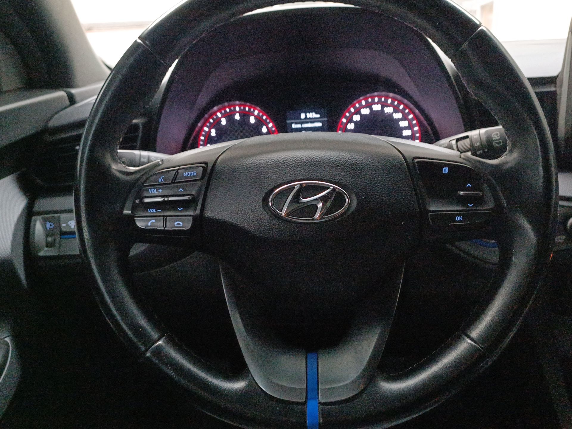 HYUNDAI - 21