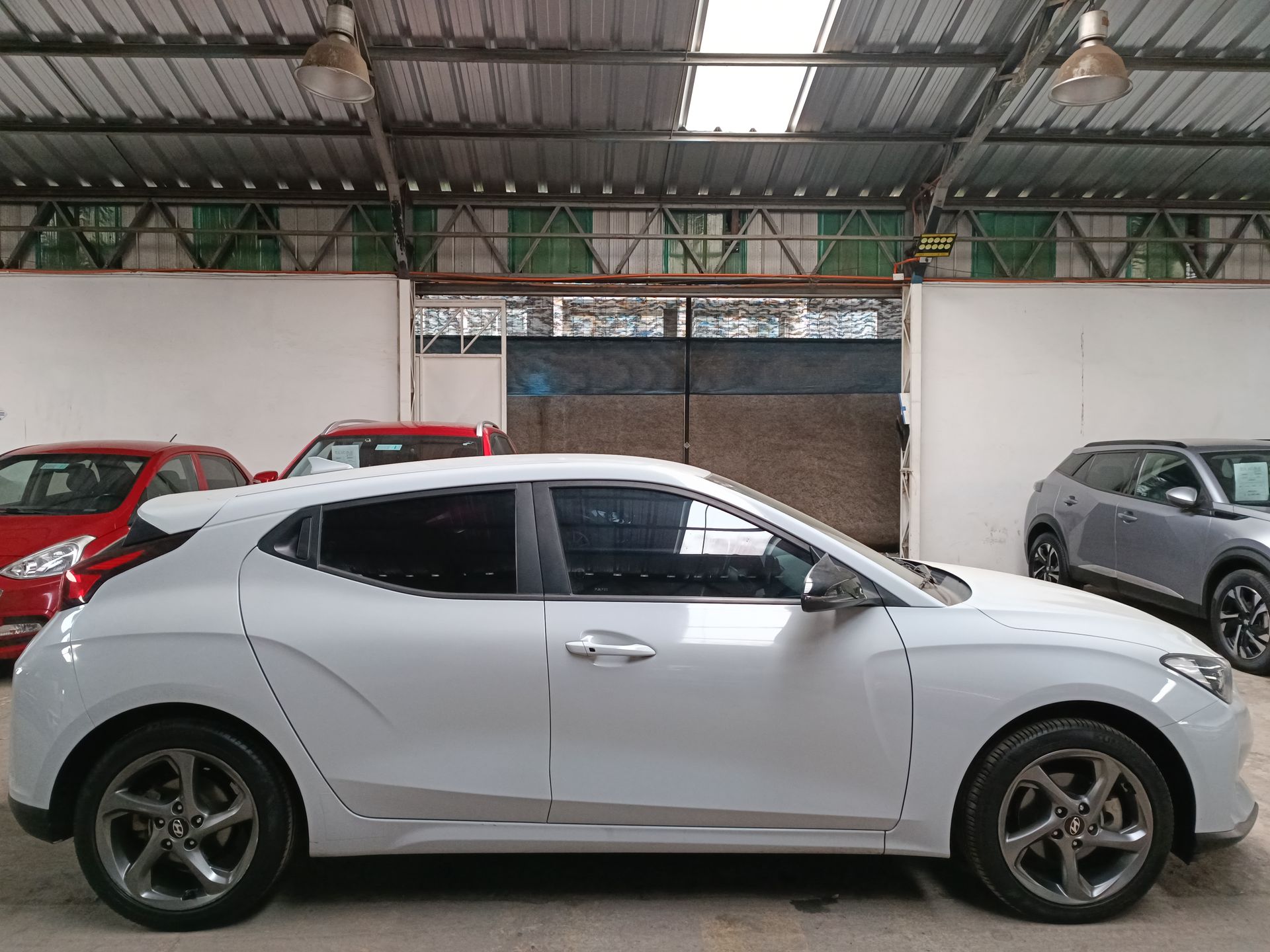 HYUNDAI - 8