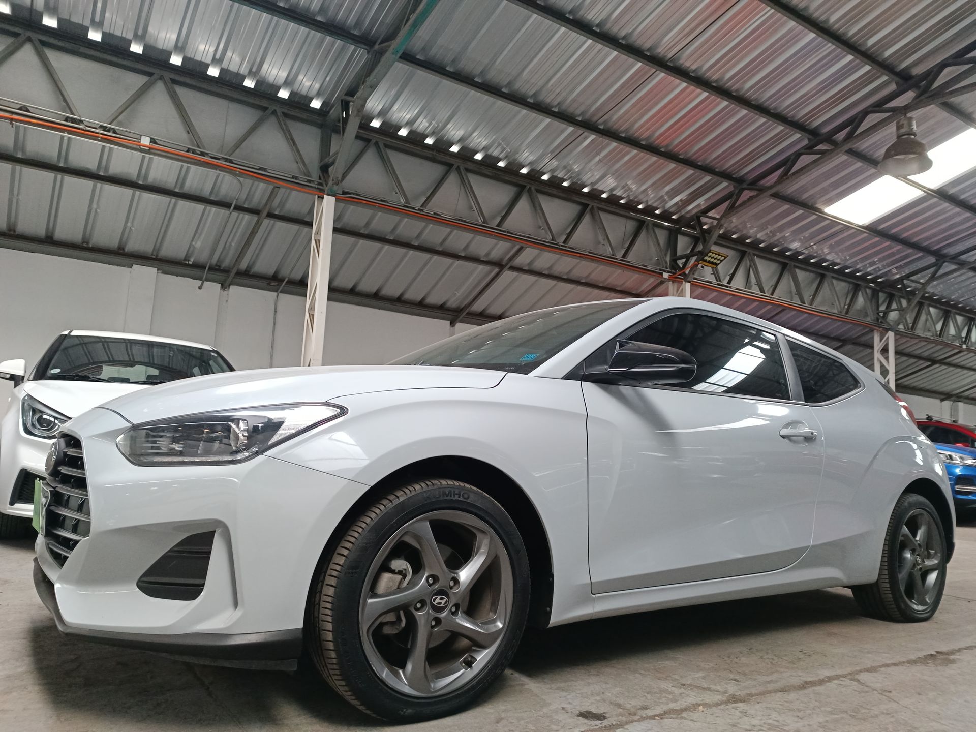 HYUNDAI - 3