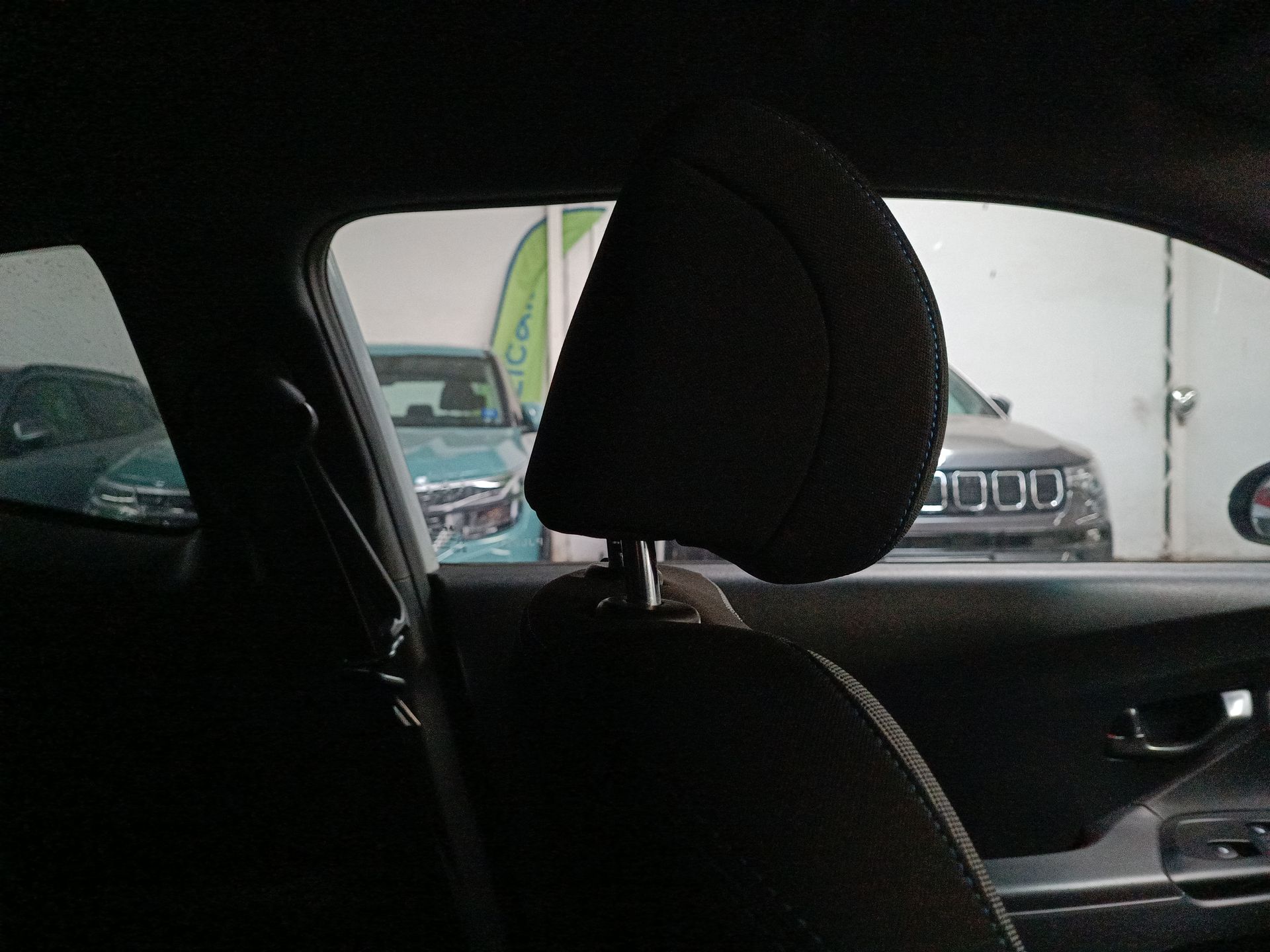 HYUNDAI - 15