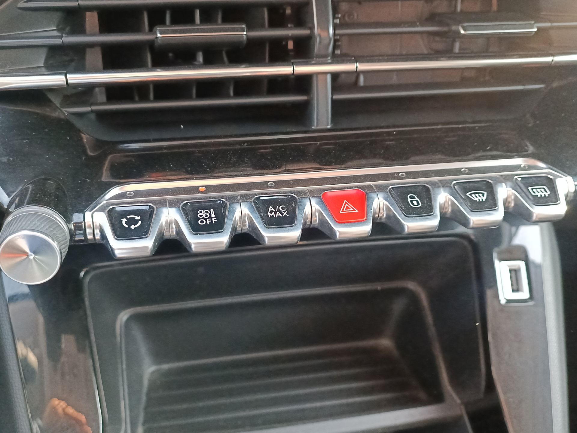 PEUGEOT - 25