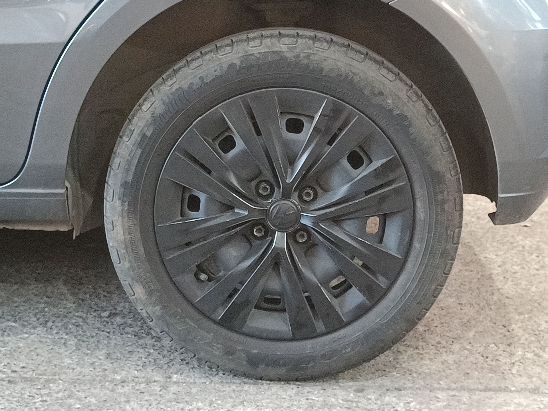 VOLKSWAGEN - 17