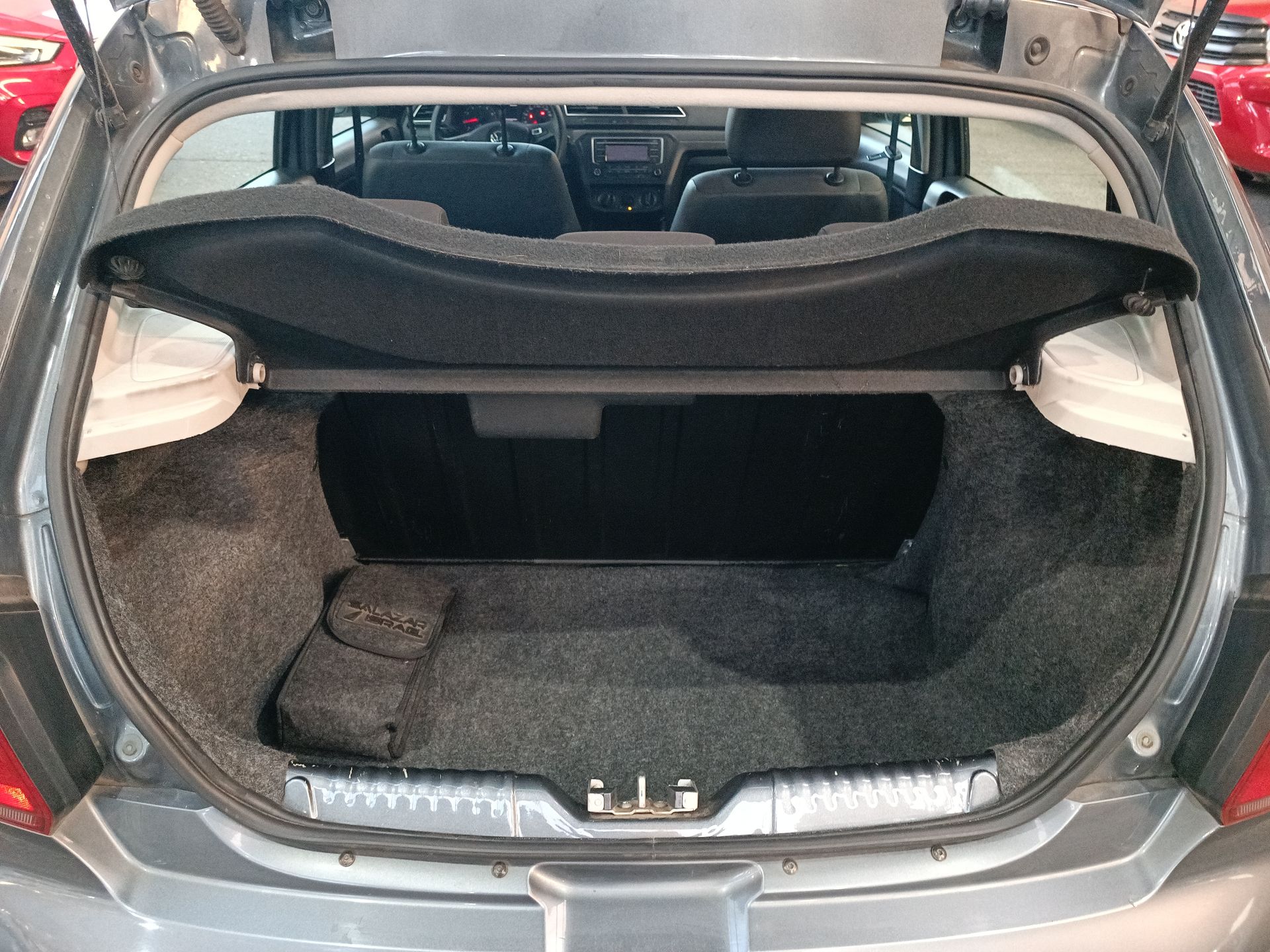 VOLKSWAGEN - 28