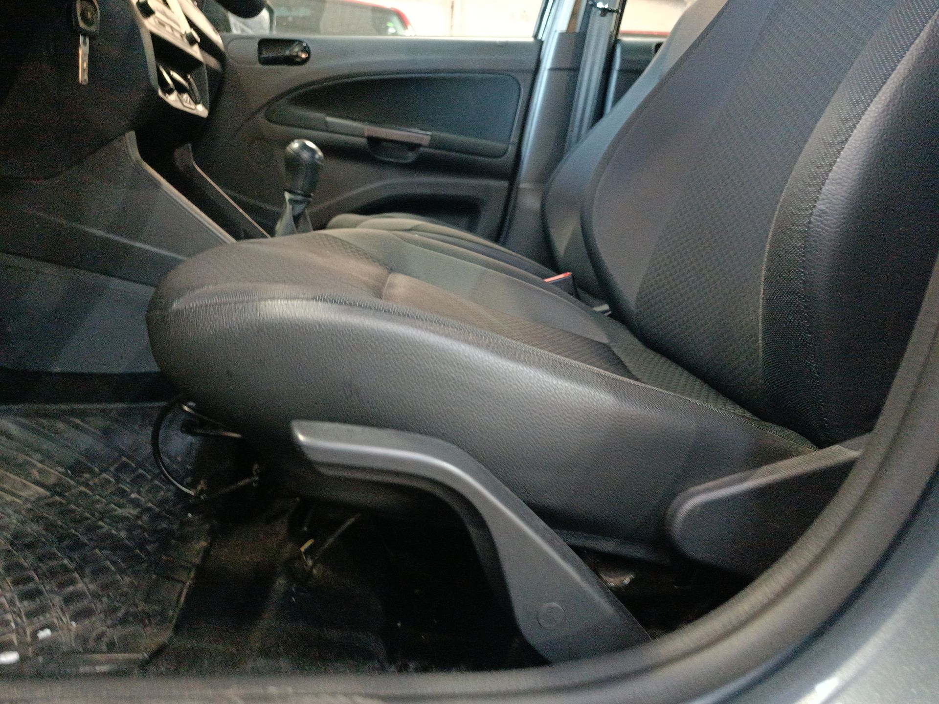VOLKSWAGEN - 19