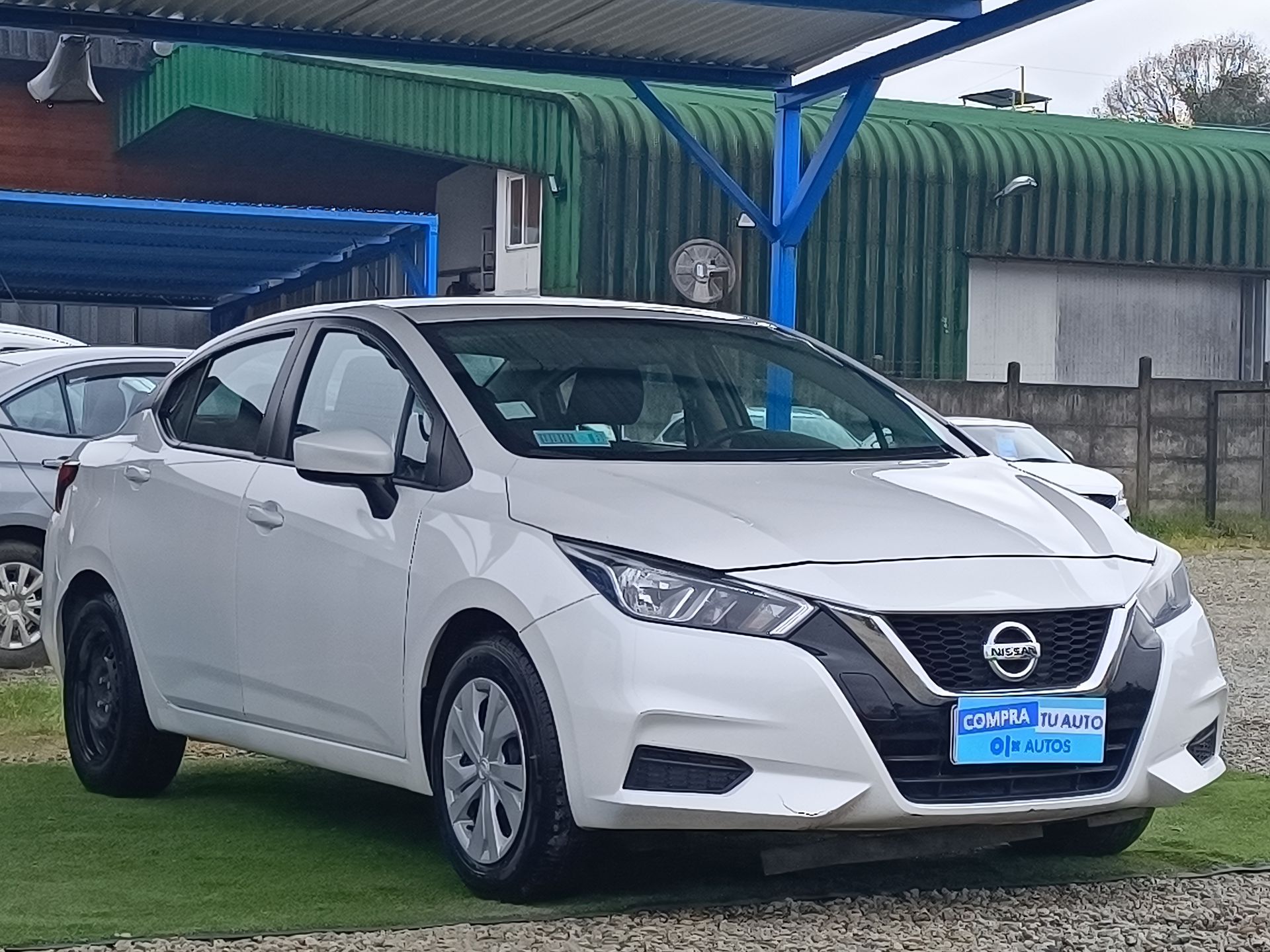 NISSAN VERSA