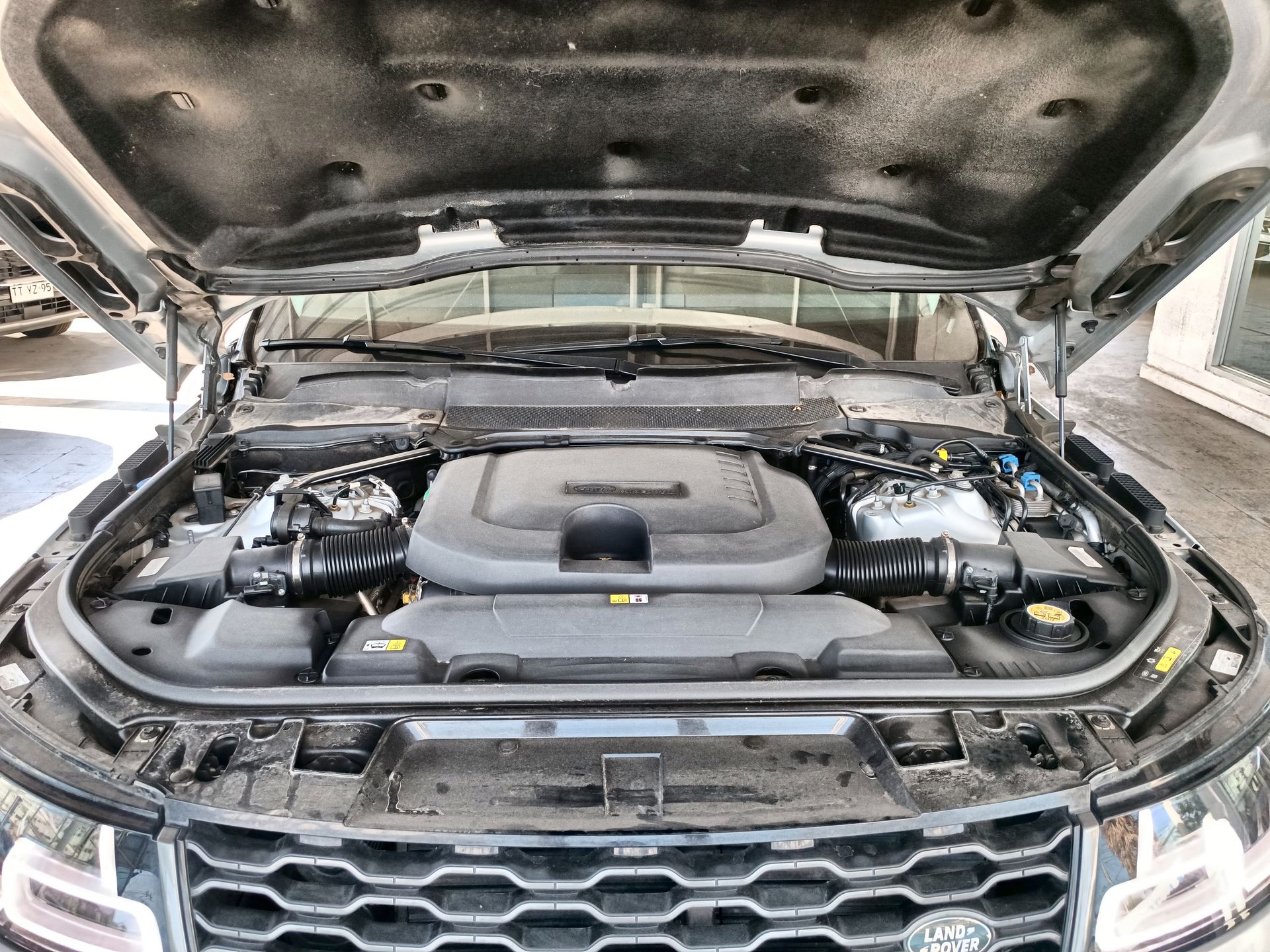 LAND ROVER - 33