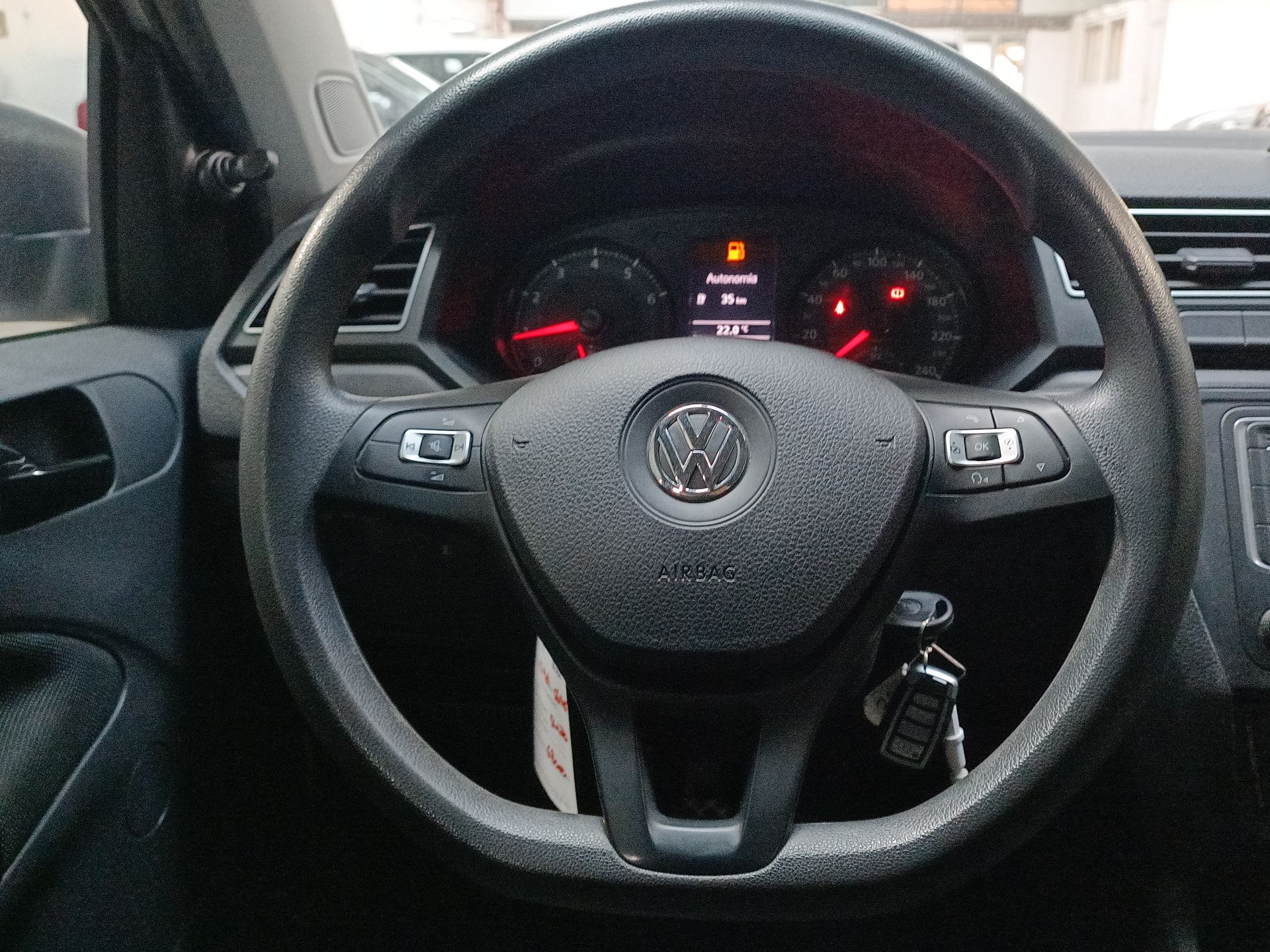 VOLKSWAGEN - 21