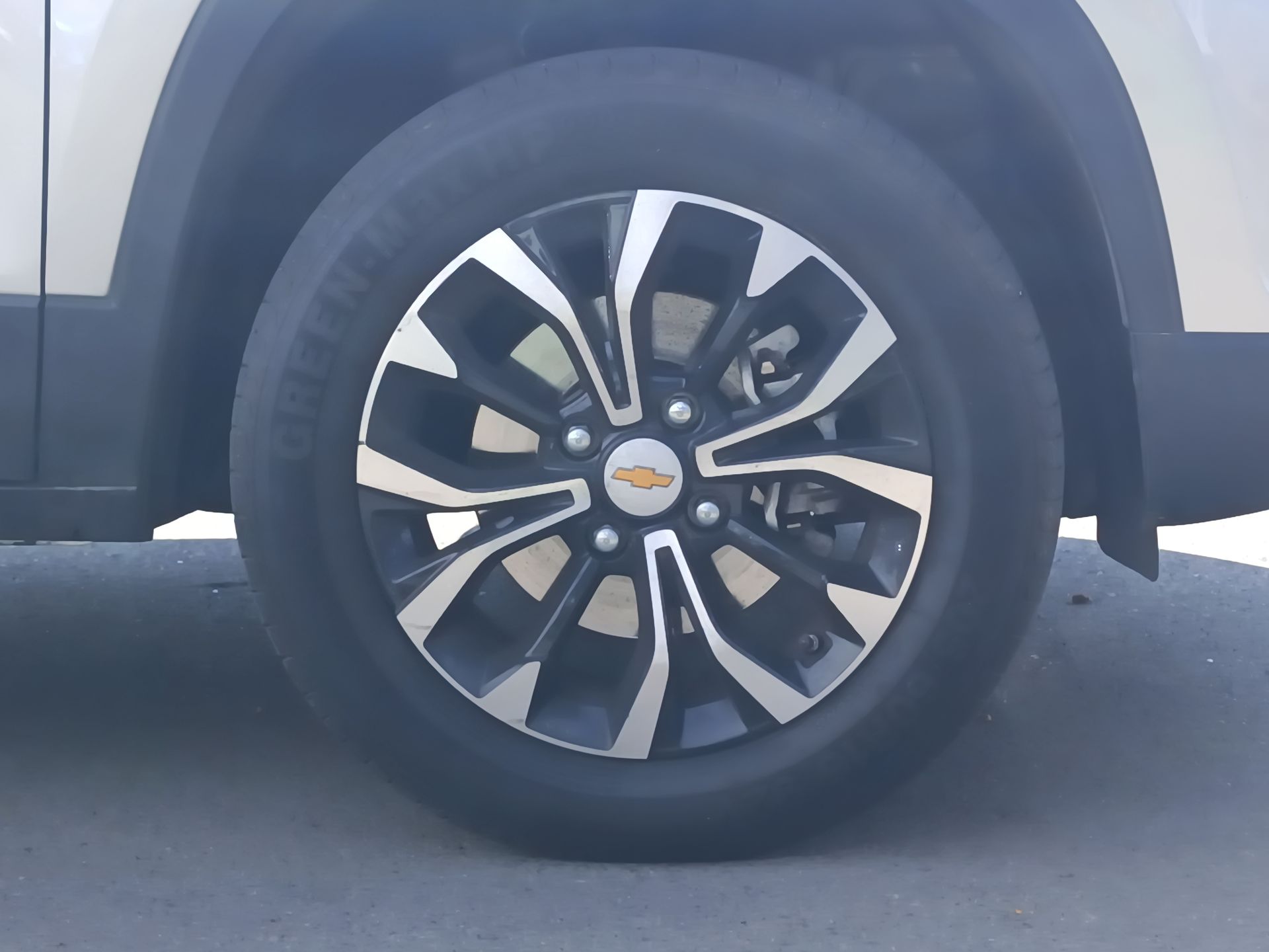 CHEVROLET - 17