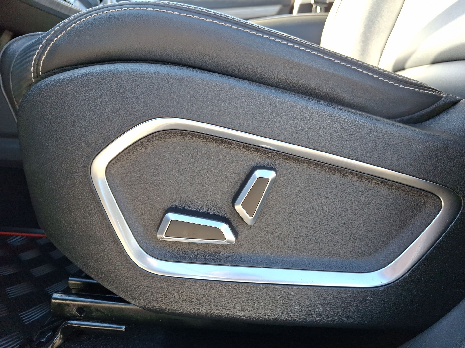 GEELY - 19