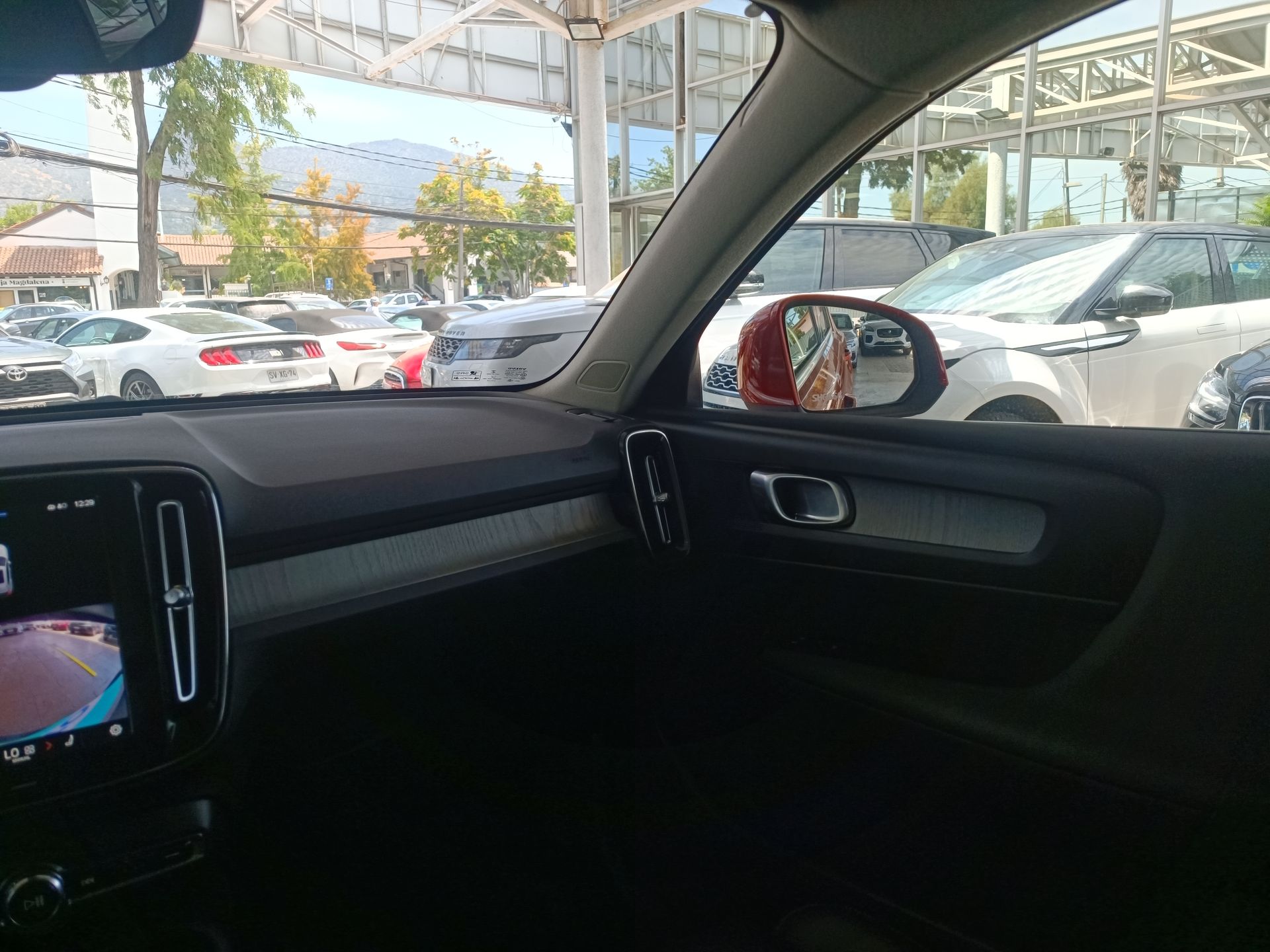 VOLVO - 10