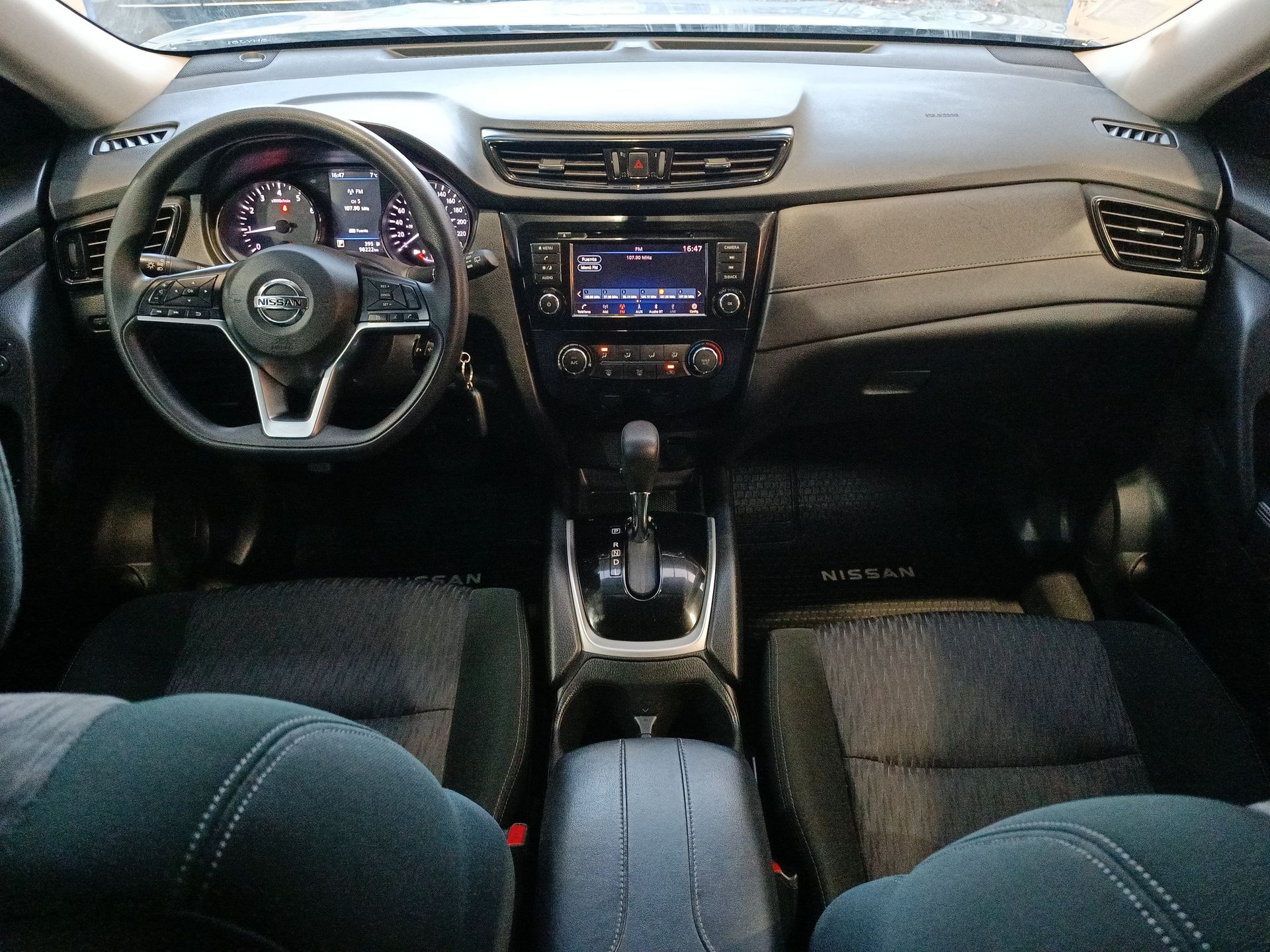 NISSAN - 27
