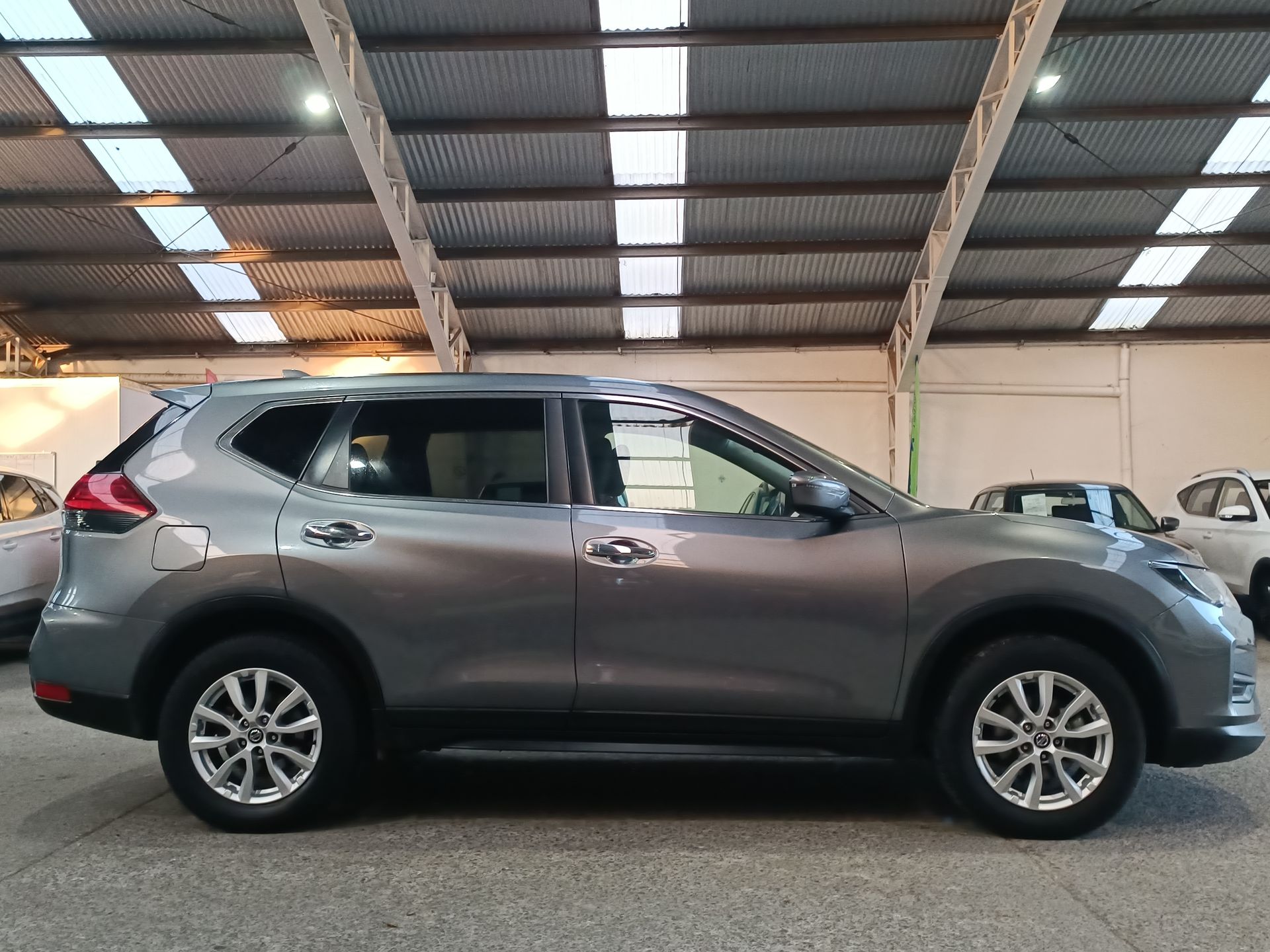 NISSAN - 8