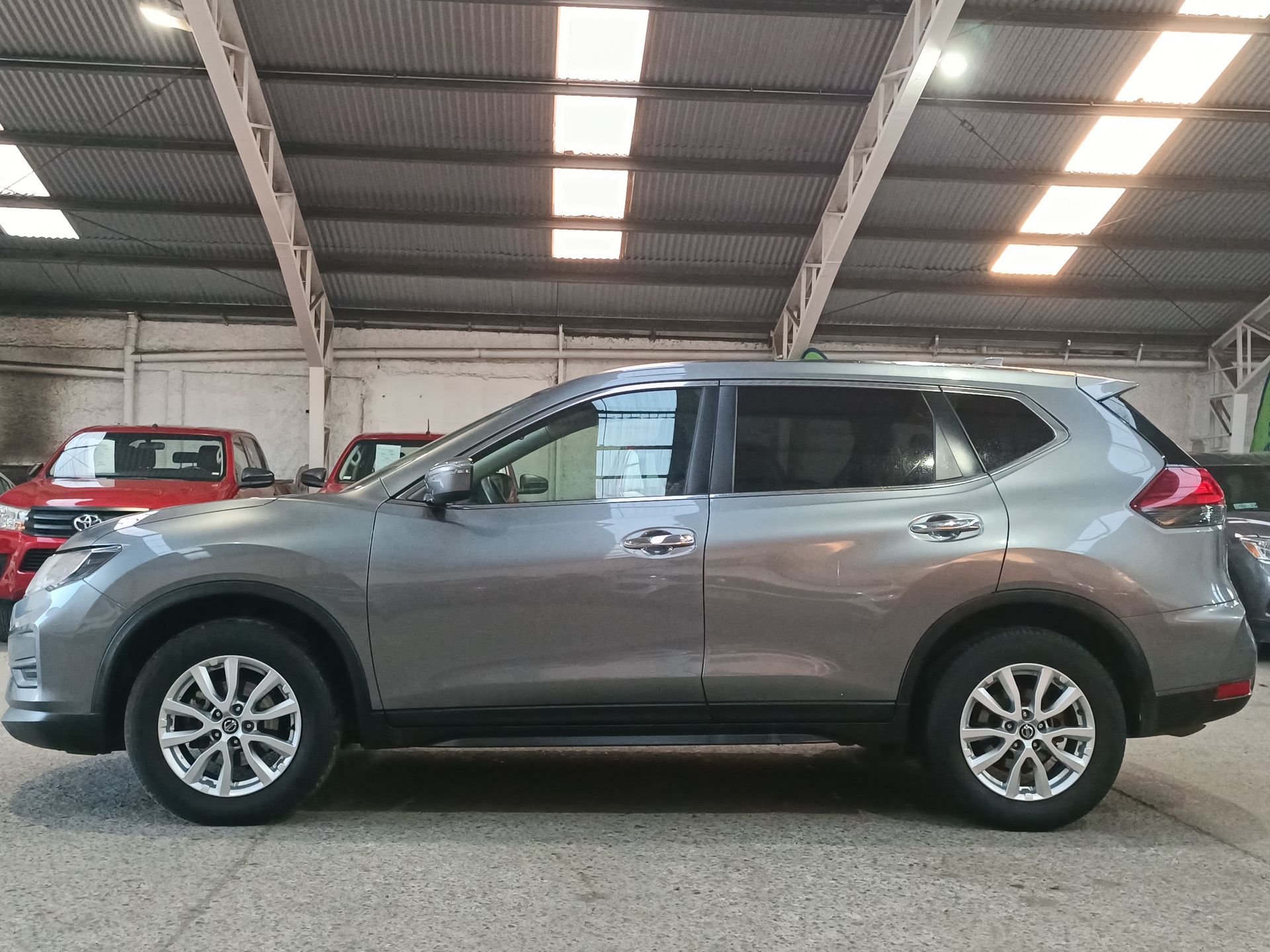 NISSAN - 4