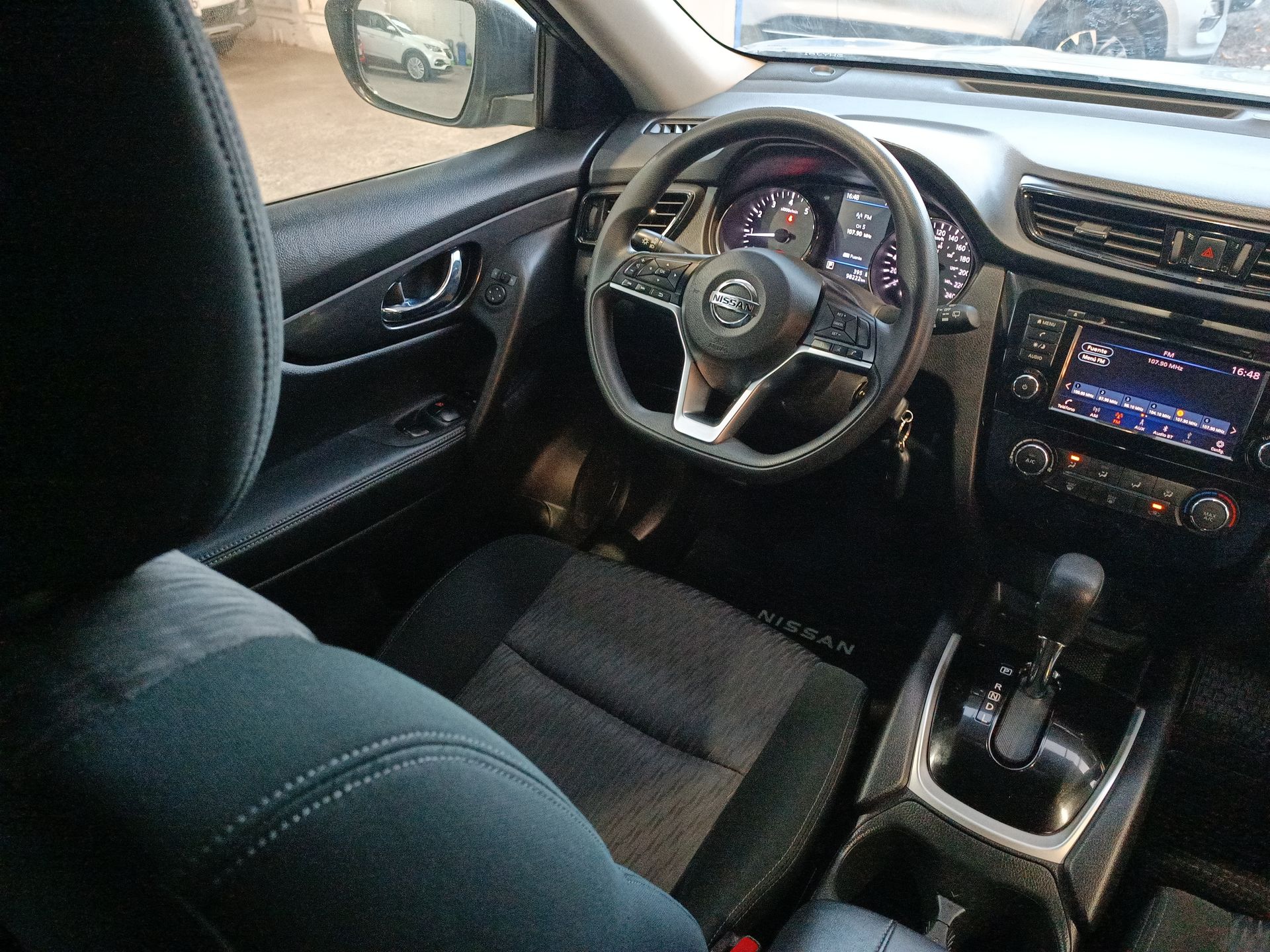 NISSAN - 16