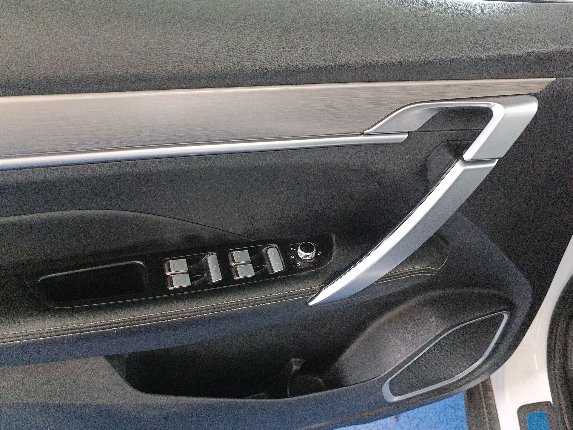 GEELY - 20