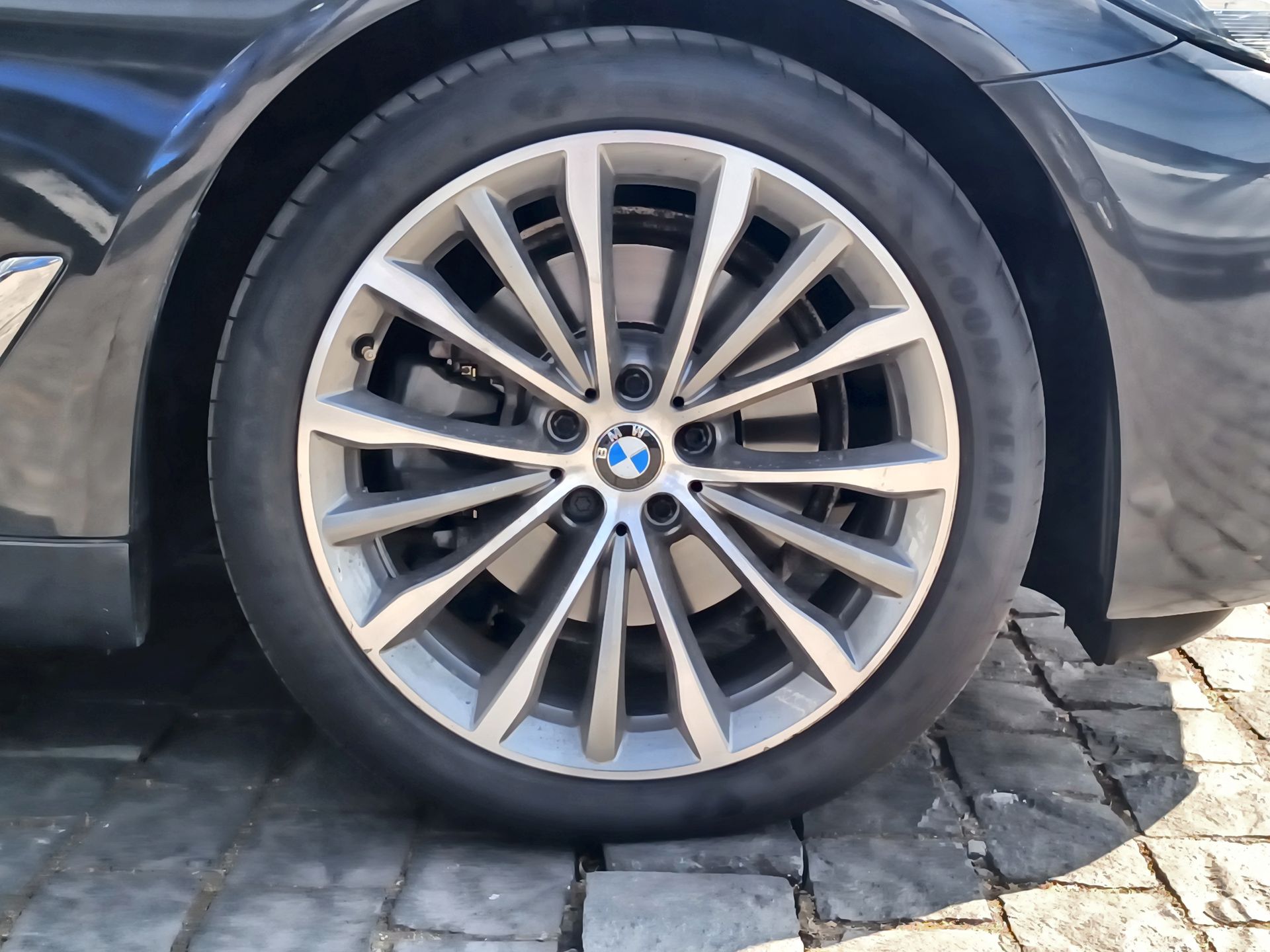 BMW - 17