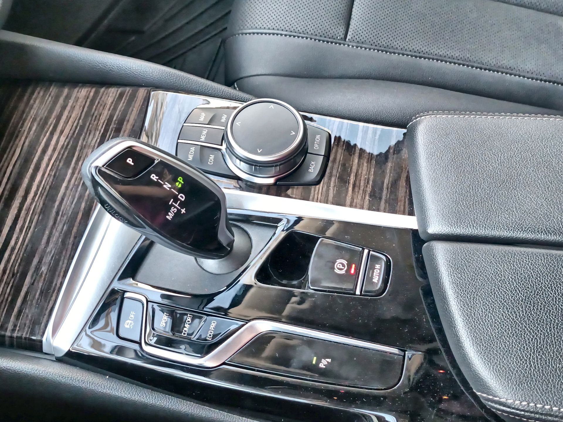BMW - 27
