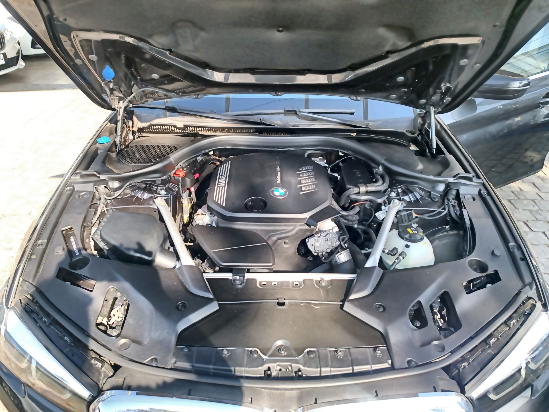 BMW - 33