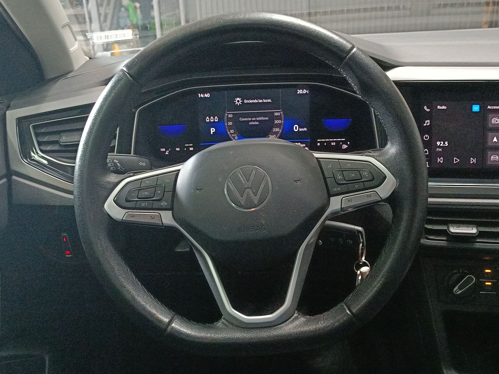 VOLKSWAGEN - 21