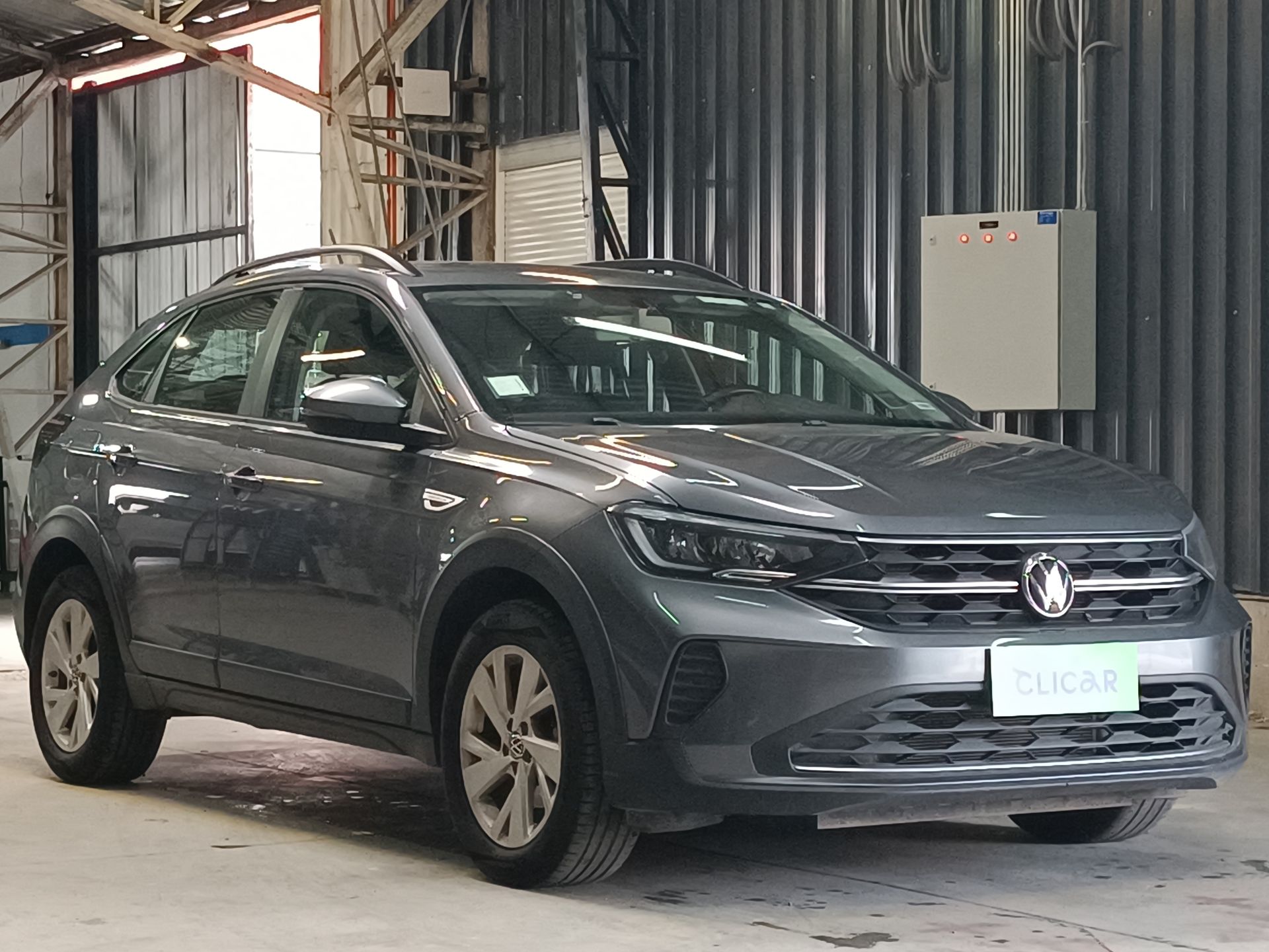 VOLKSWAGEN - 1