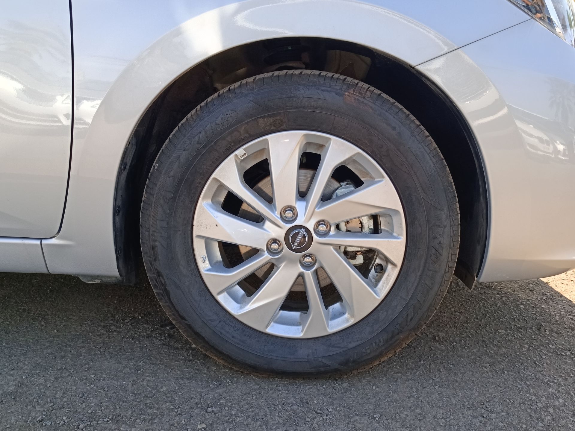 NISSAN - 17