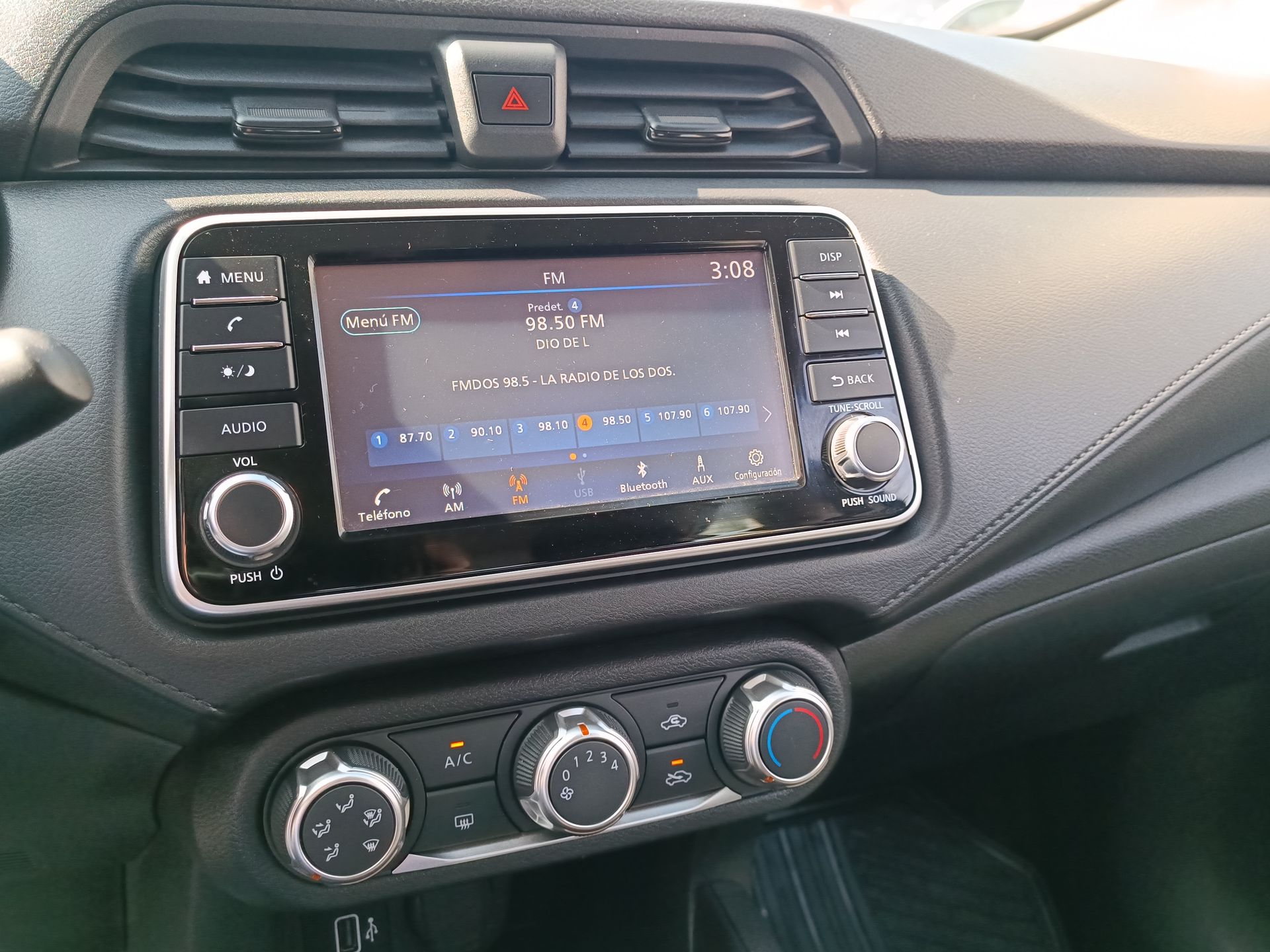 NISSAN - 23