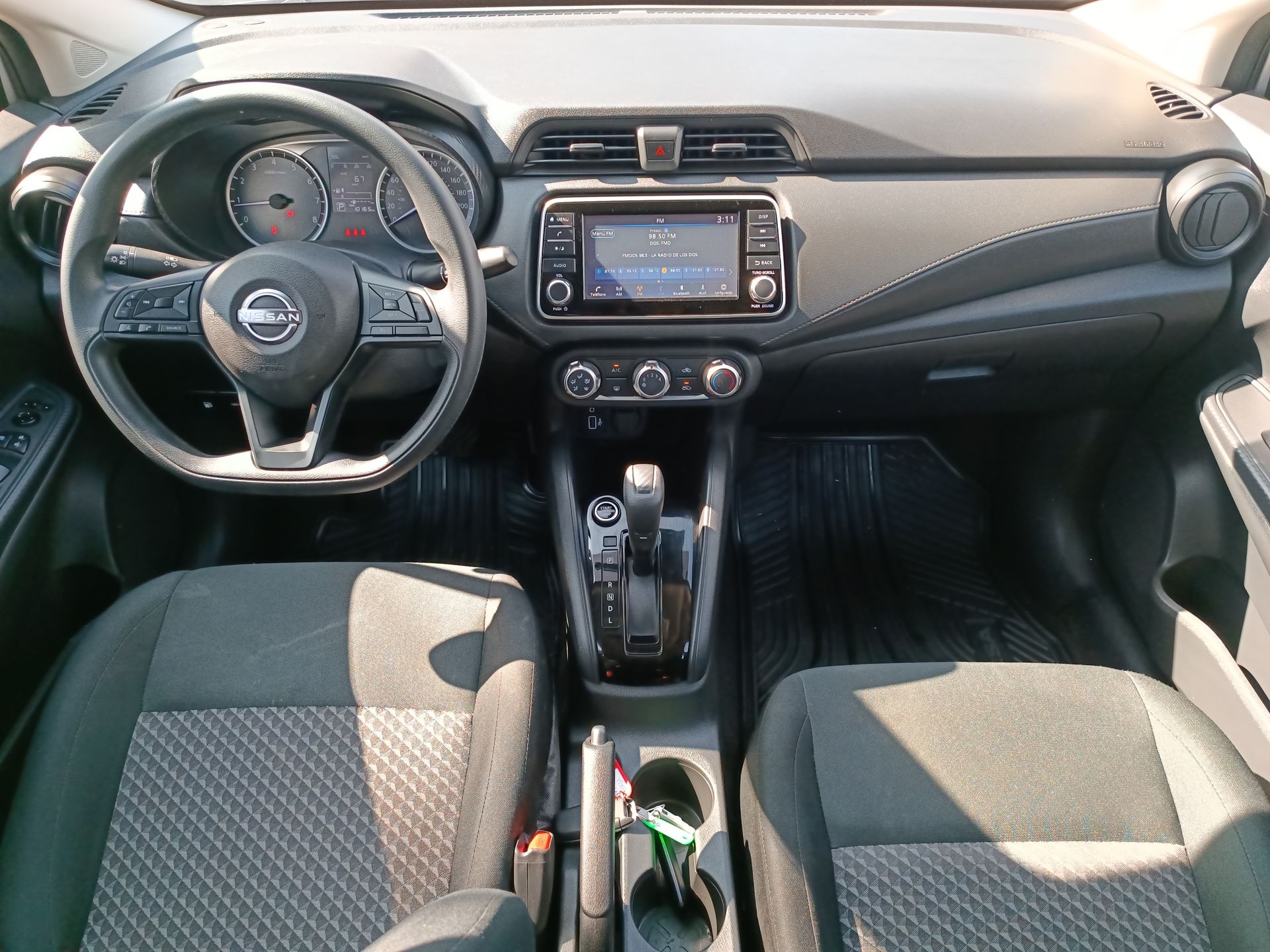 NISSAN - 25