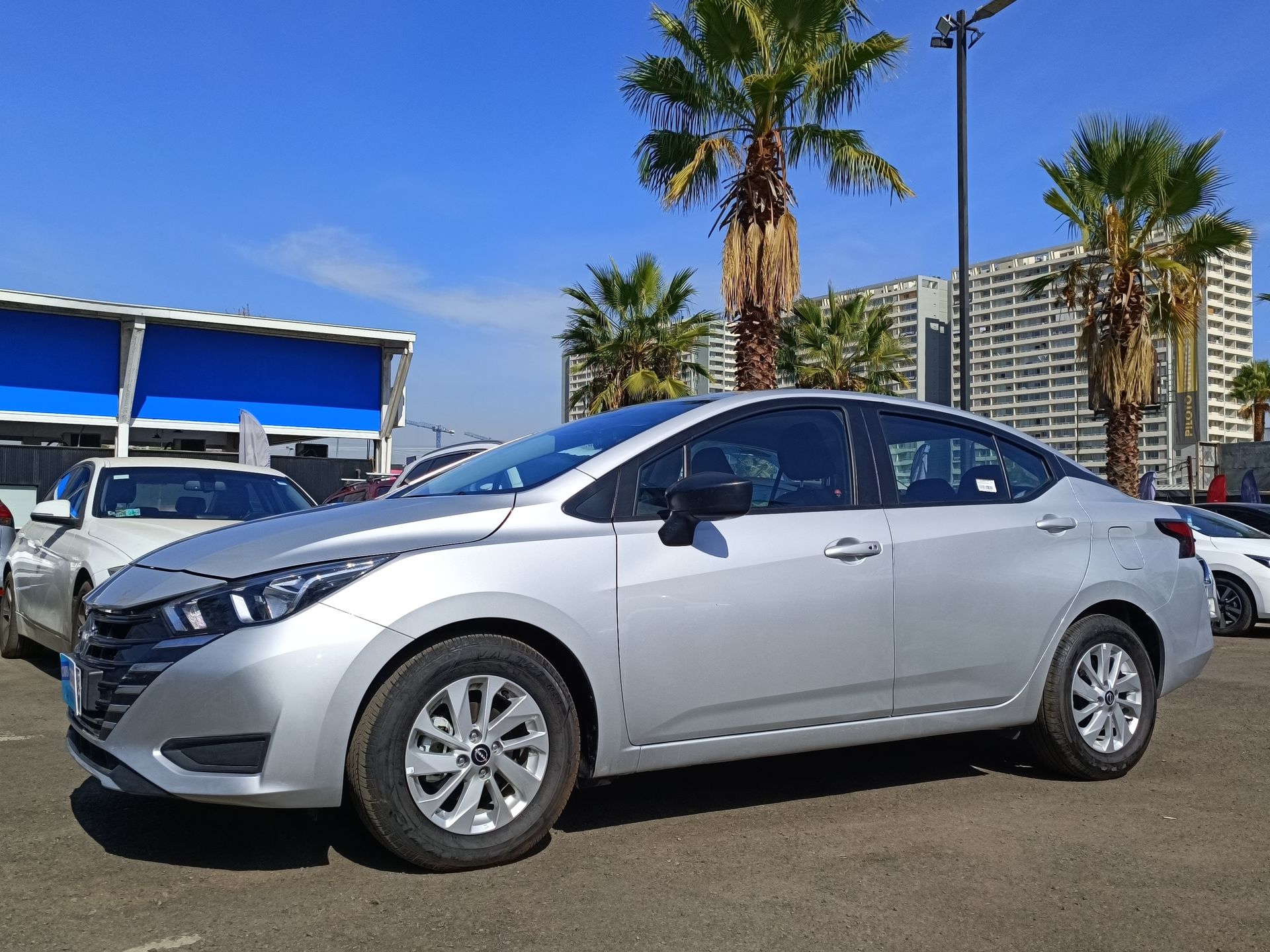 NISSAN - 3