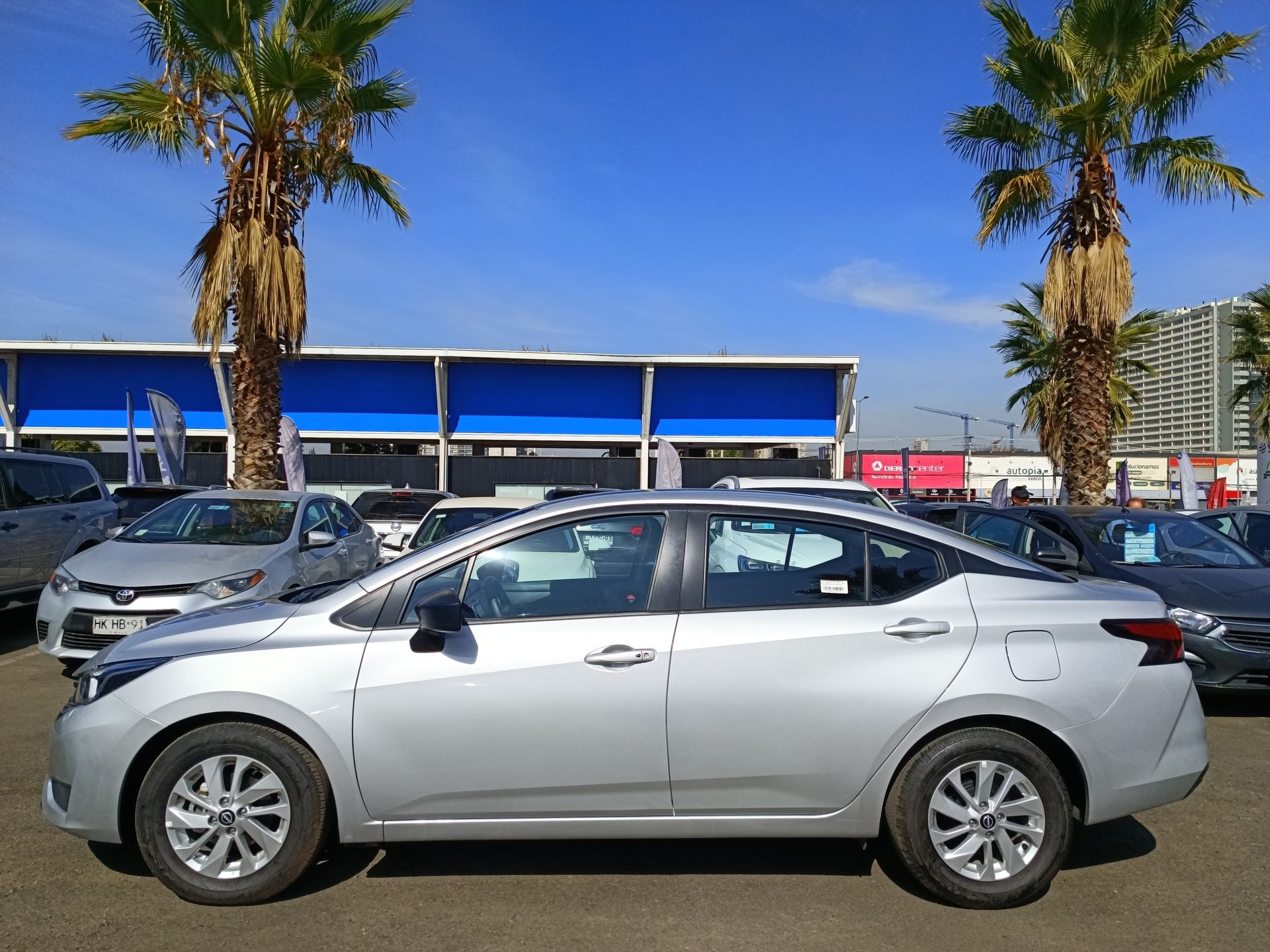 NISSAN - 4