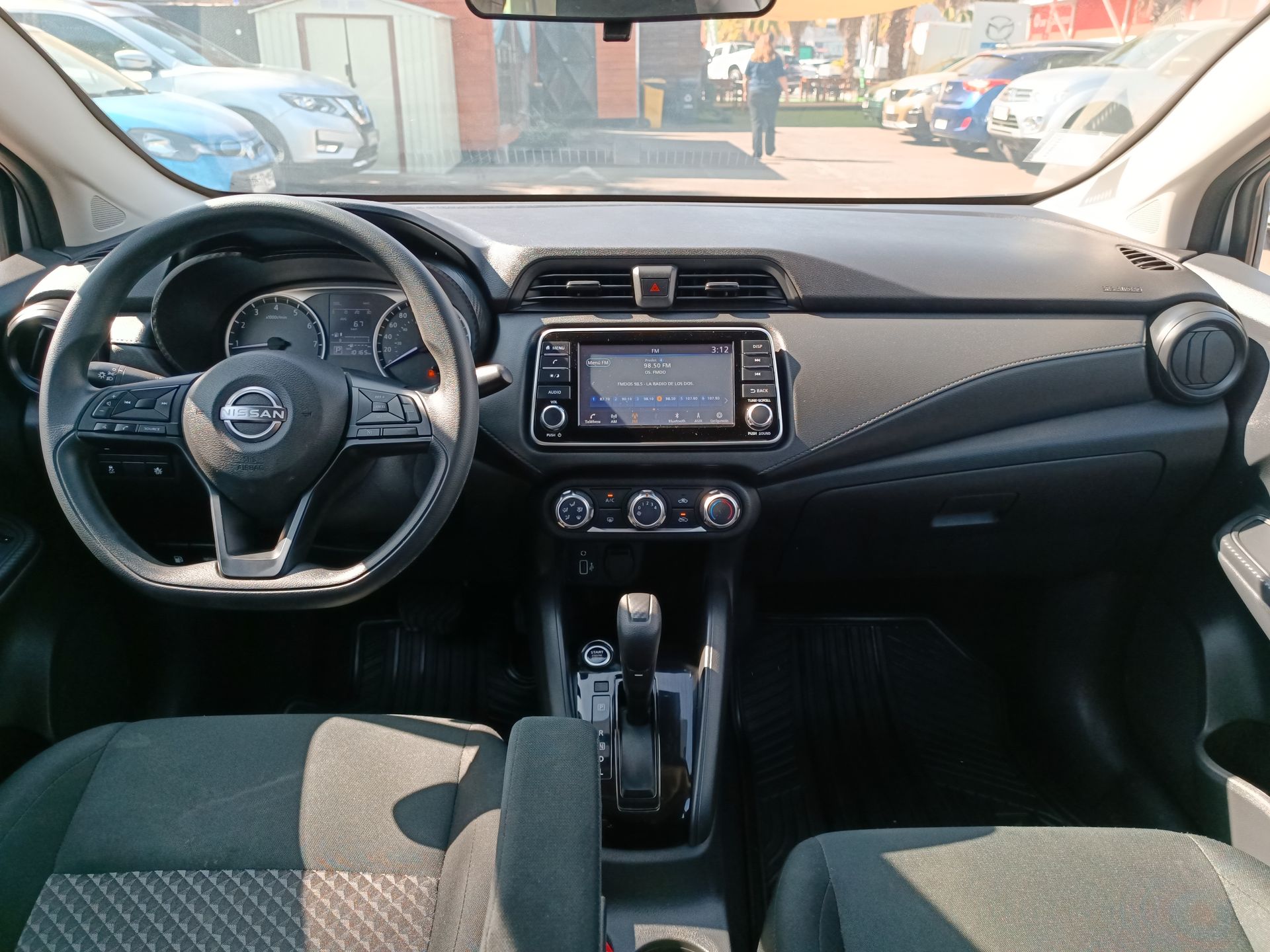 NISSAN - 9