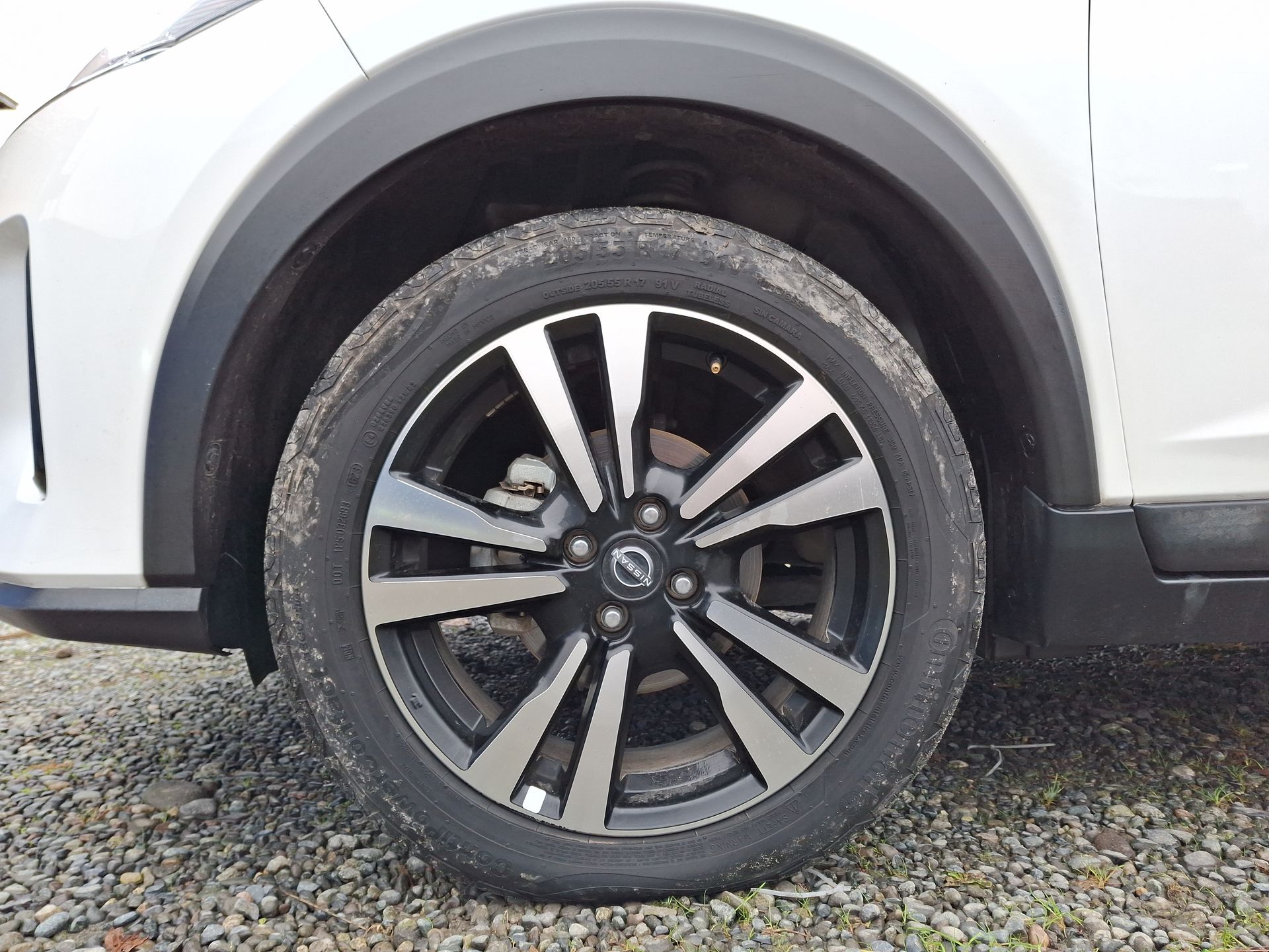 NISSAN - 17