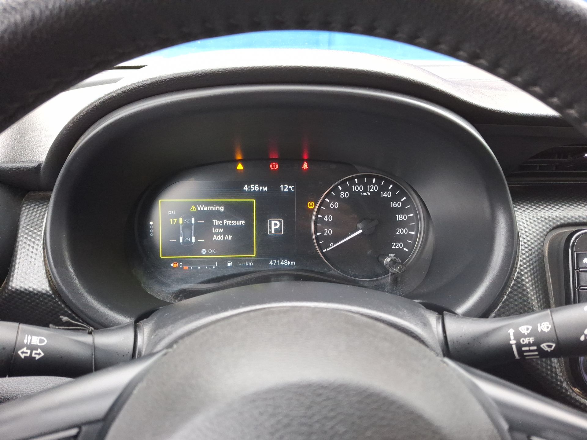NISSAN - 22
