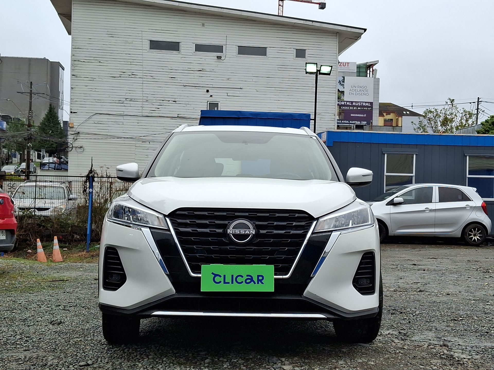 NISSAN - 2